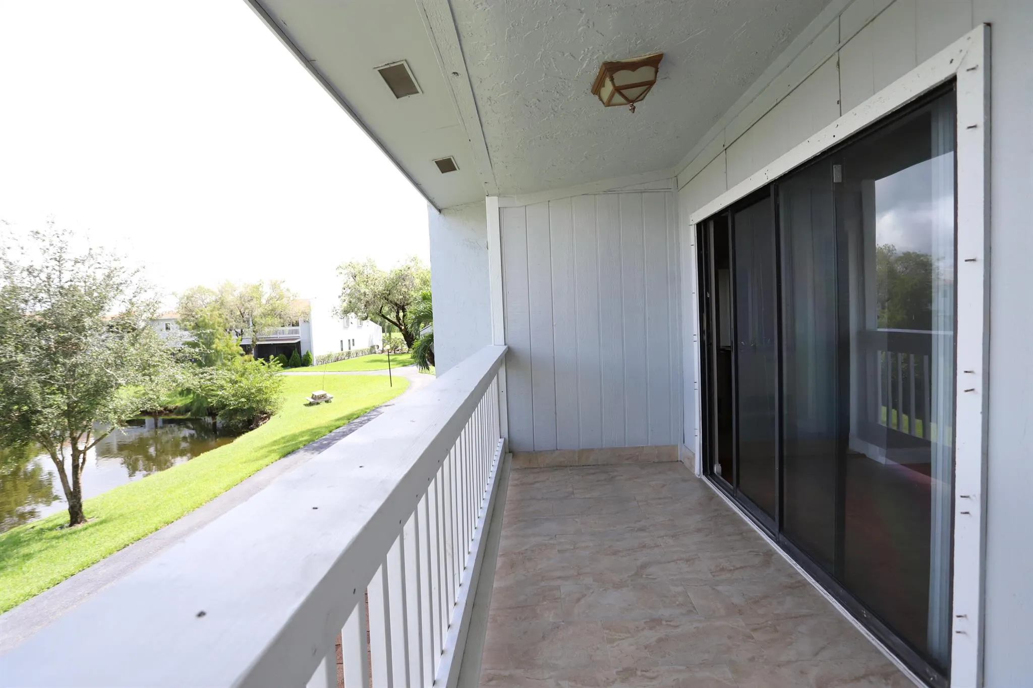 1715 Woodbridge Lakes Circle
