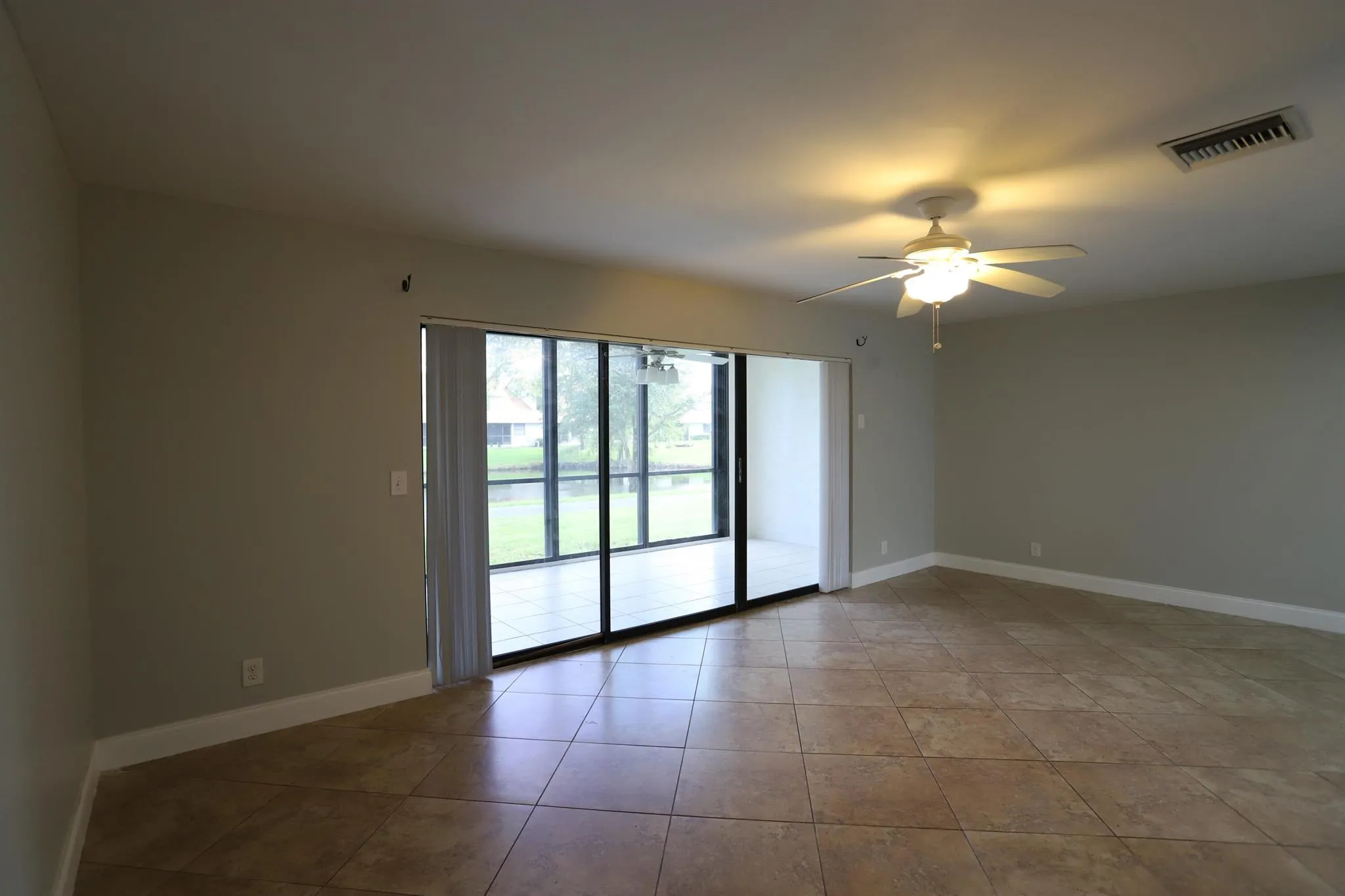 1715 Woodbridge Lakes Circle