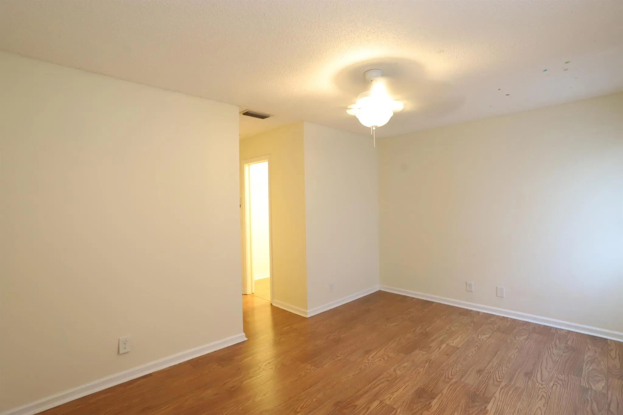1715 Woodbridge Lakes Circle