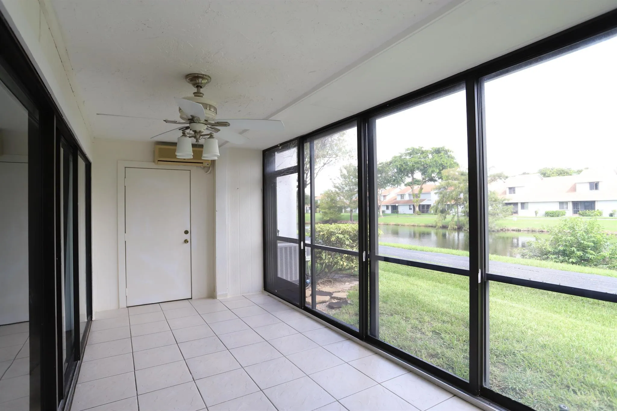 1715 Woodbridge Lakes Circle