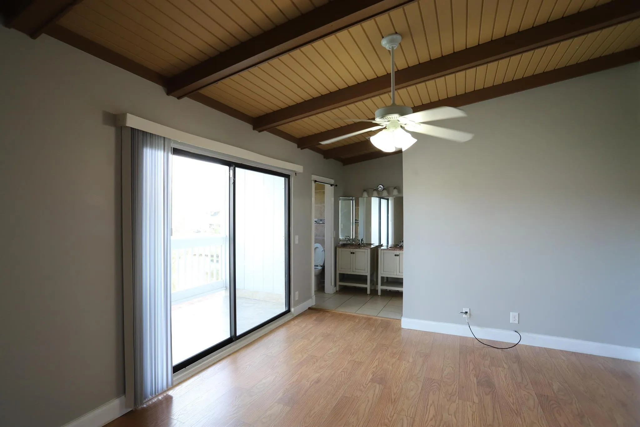 1715 Woodbridge Lakes Circle