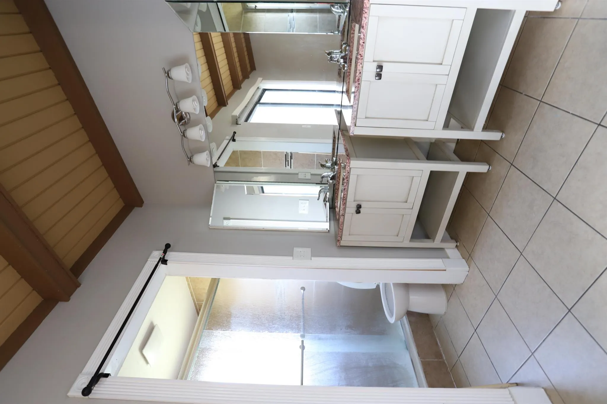 1715 Woodbridge Lakes Circle