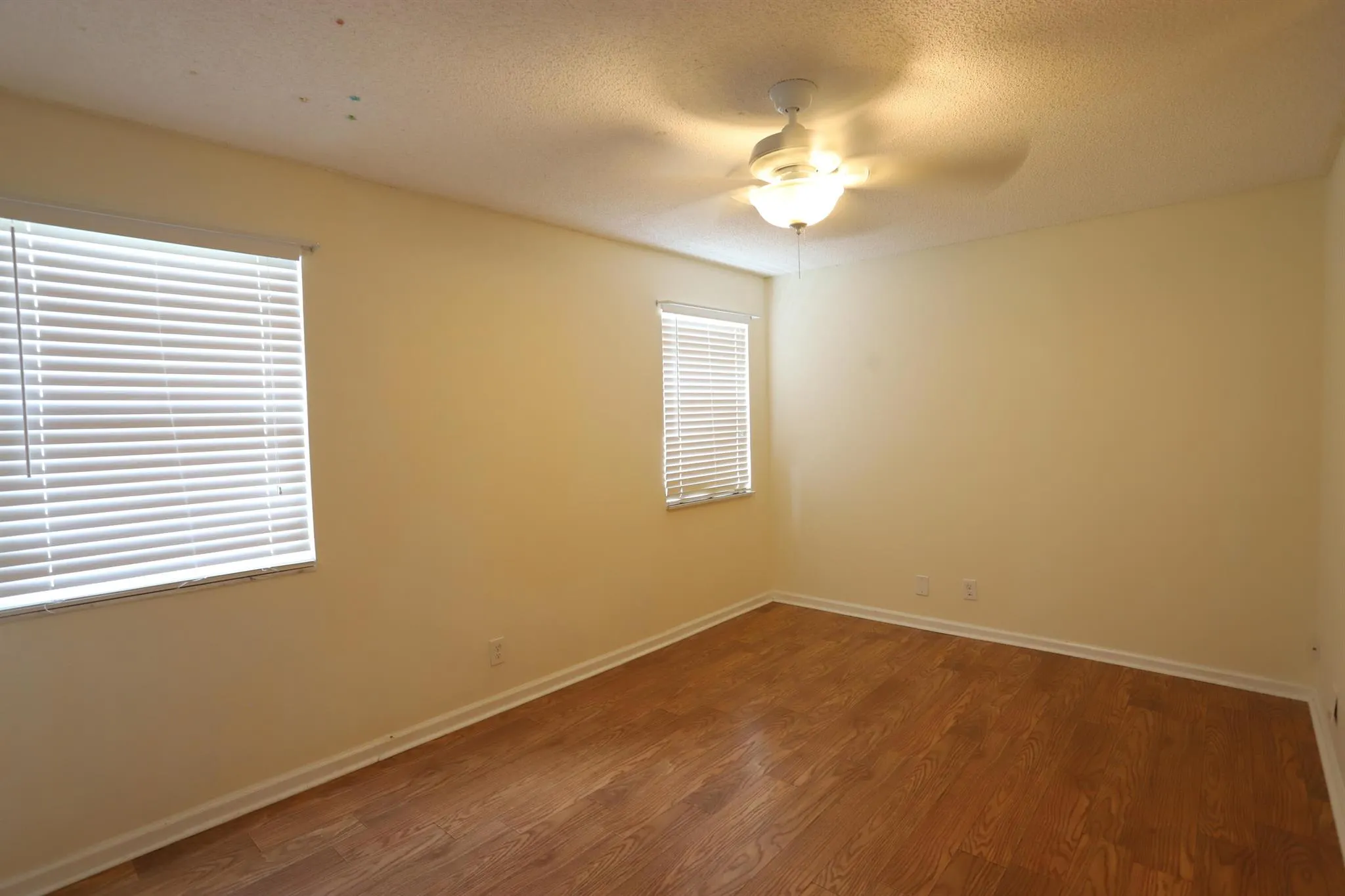 1715 Woodbridge Lakes Circle