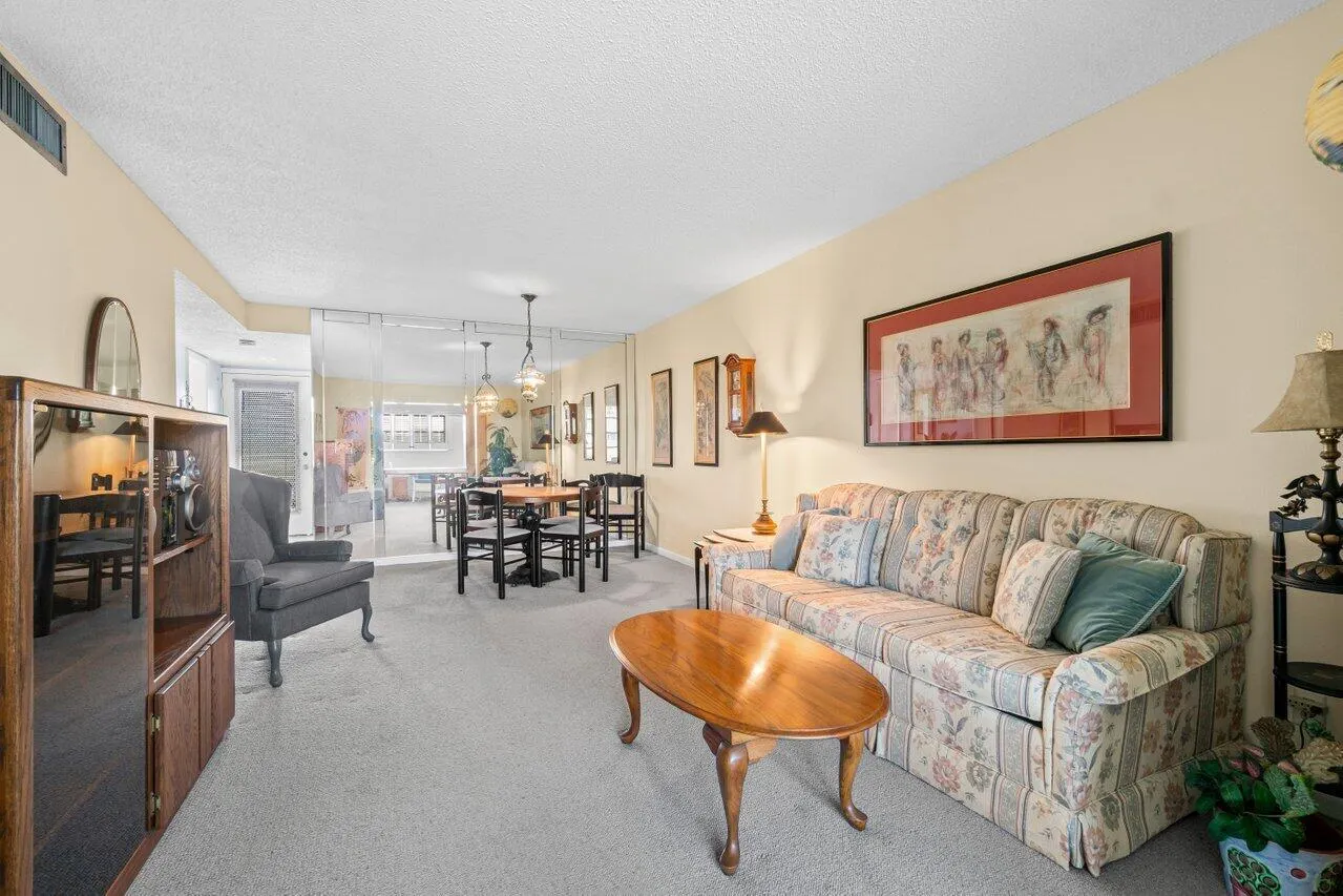 2615 NE 3rd Court, #308