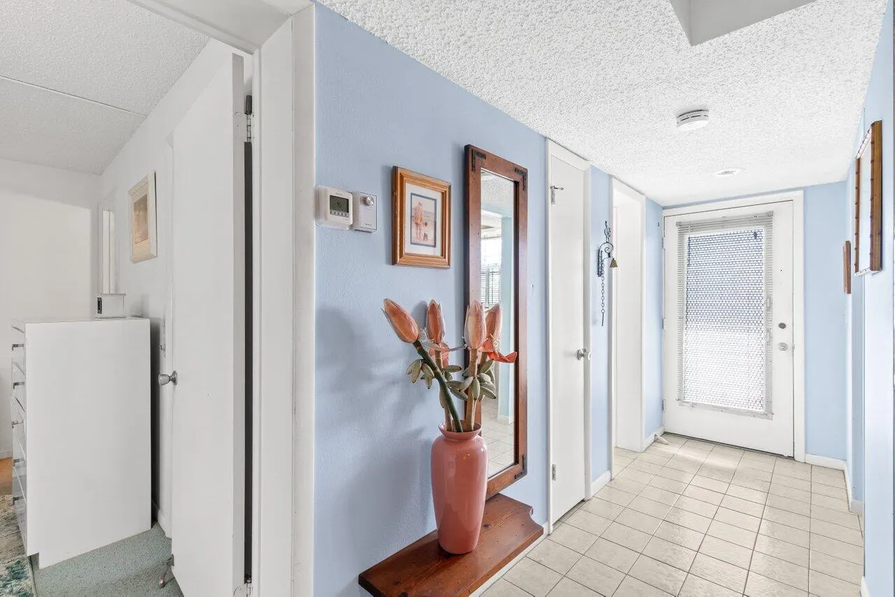 2615 NE 3rd Court, #308