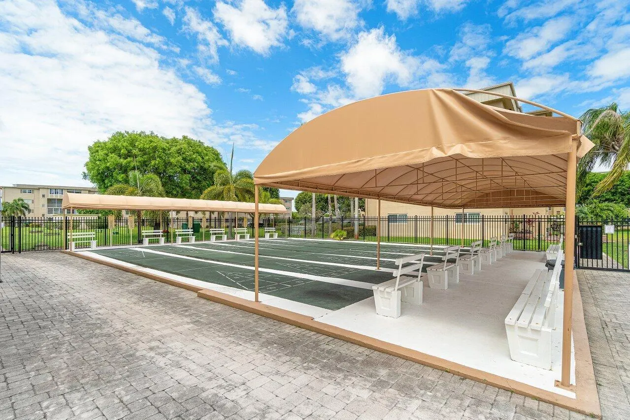 2615 NE 3rd Court, #308