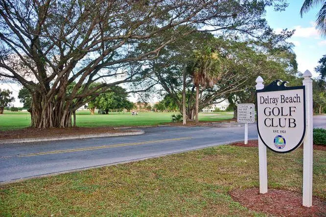 3537 Lakeview Drive