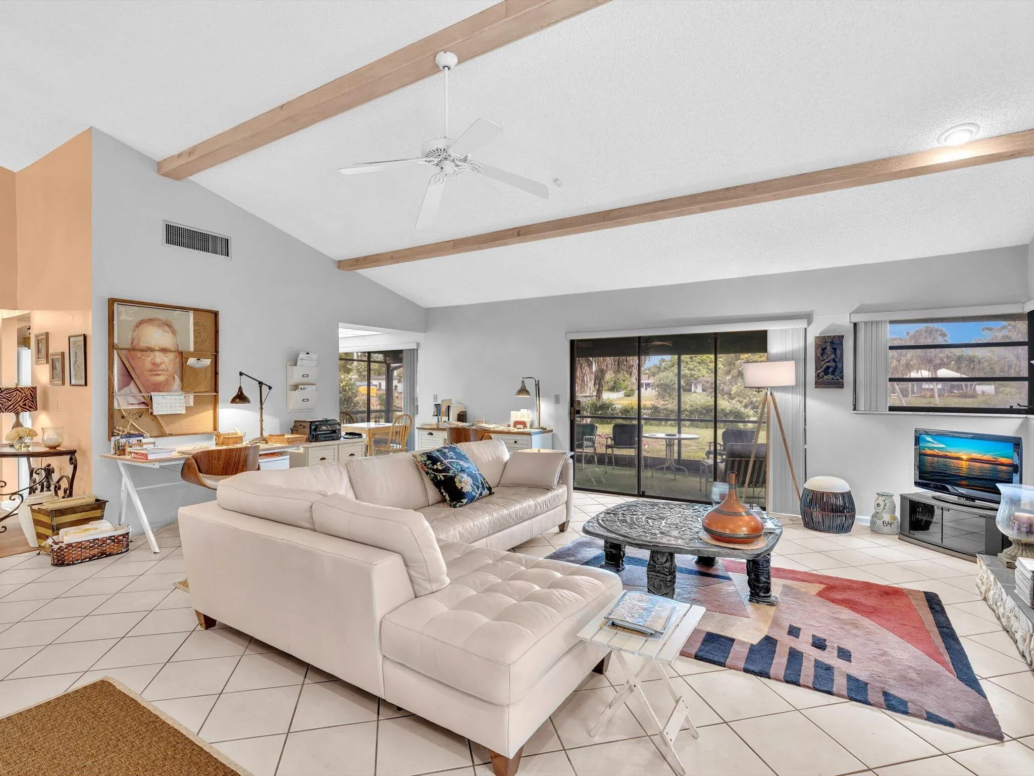3537 Lakeview Drive