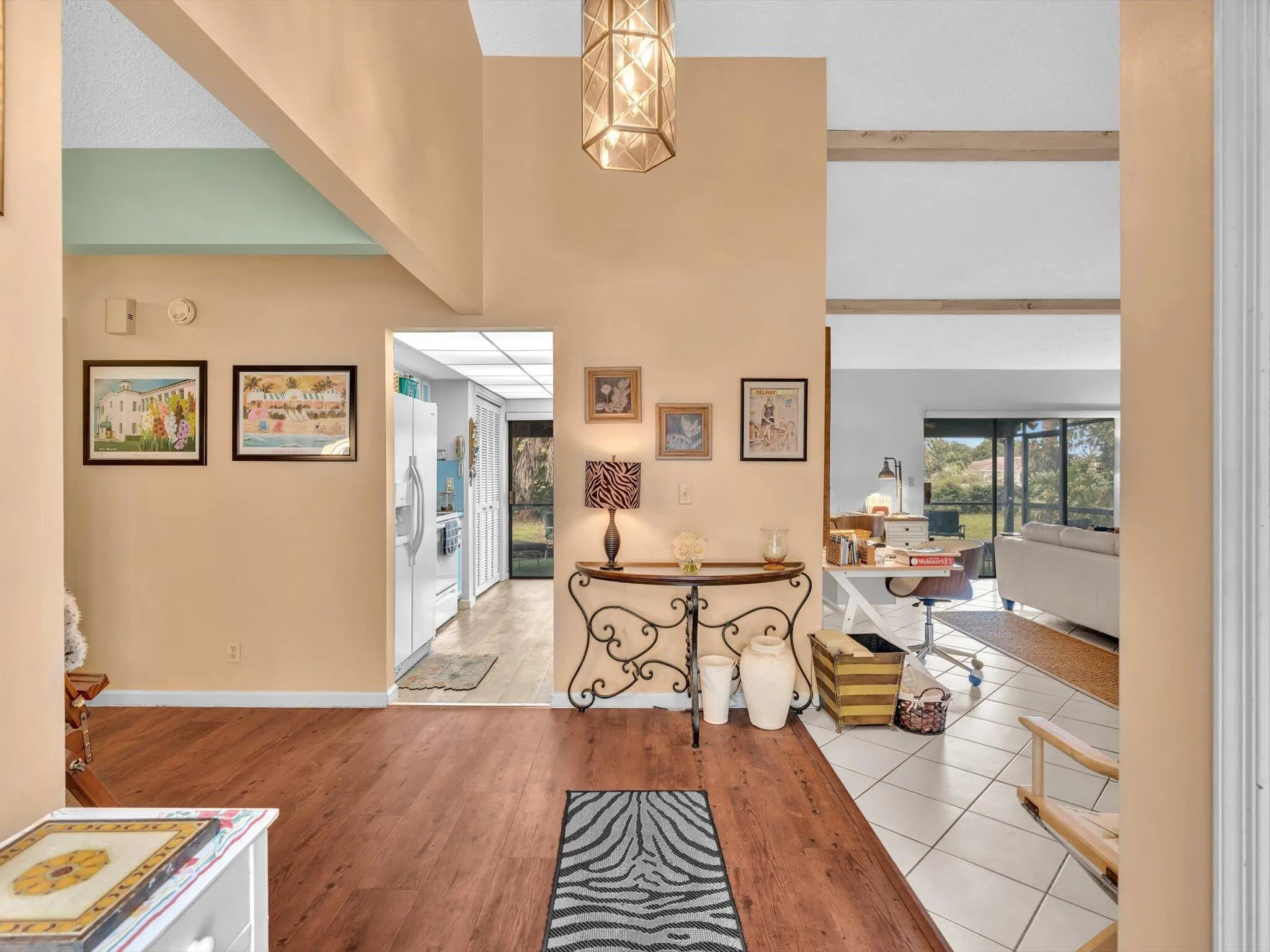 3537 Lakeview Drive
