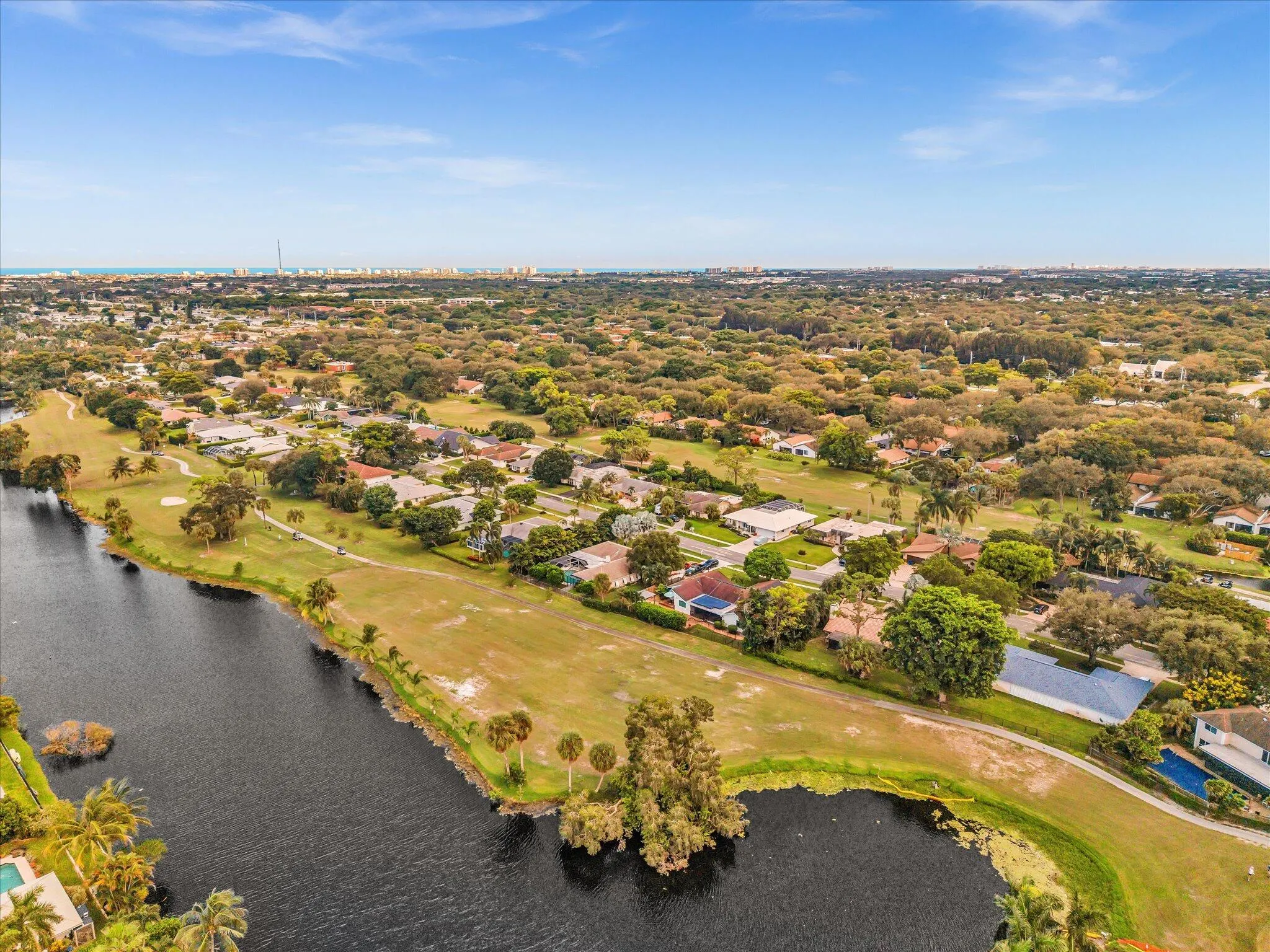 3537 Lakeview Drive