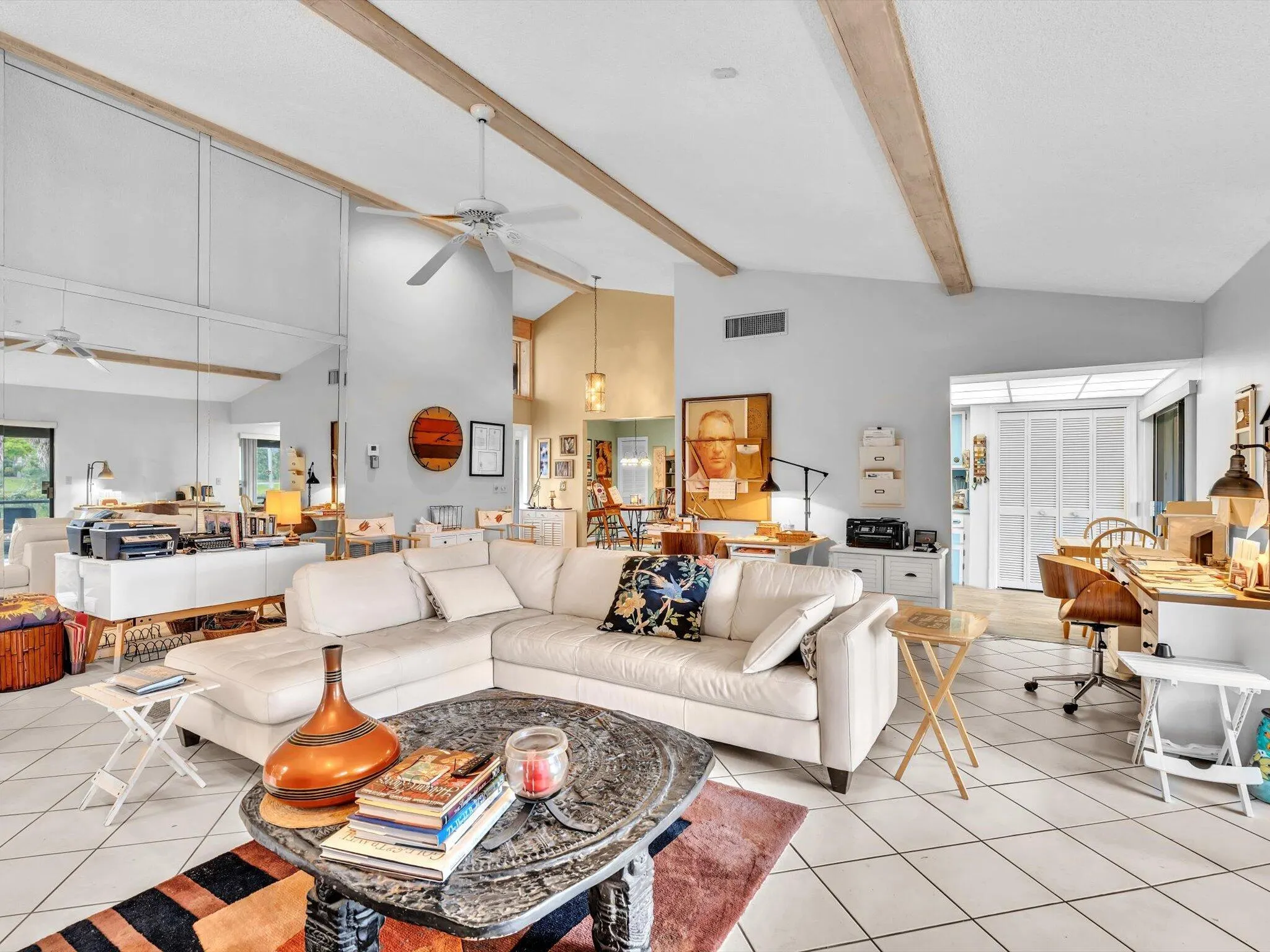 3537 Lakeview Drive