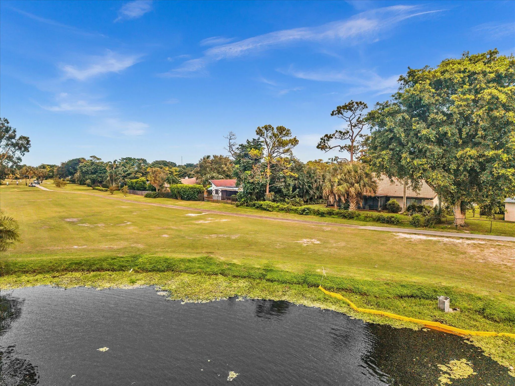 3537 Lakeview Drive