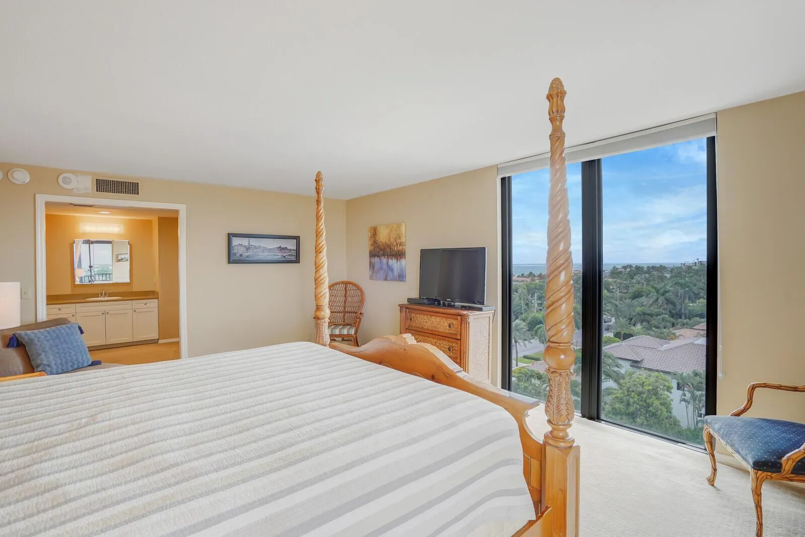 2220 S Ocean Boulevard, #903