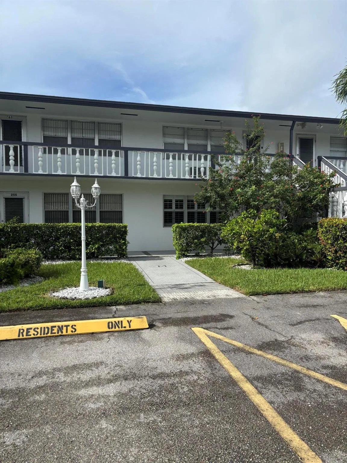 254 Chatham M