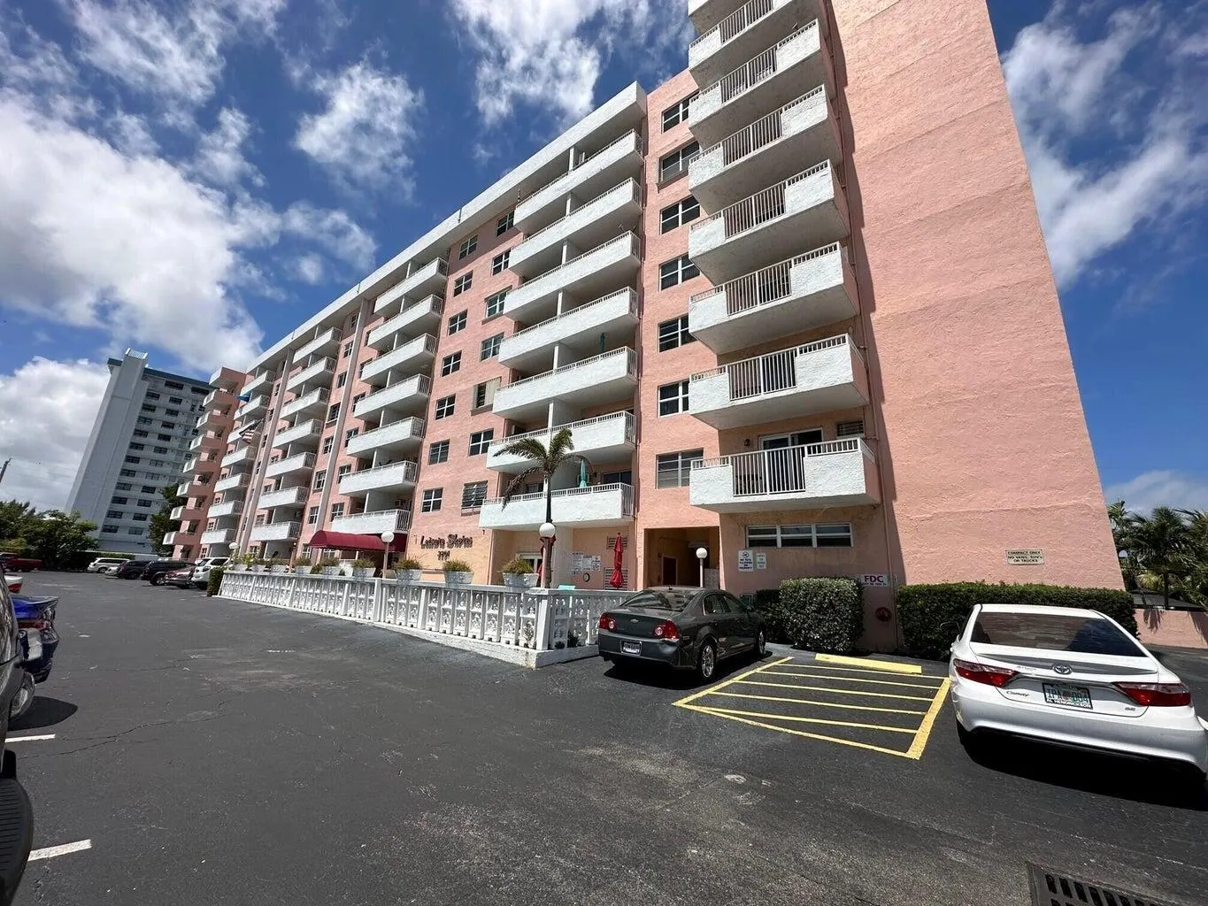 3201 NE 14th St Causeway, #501