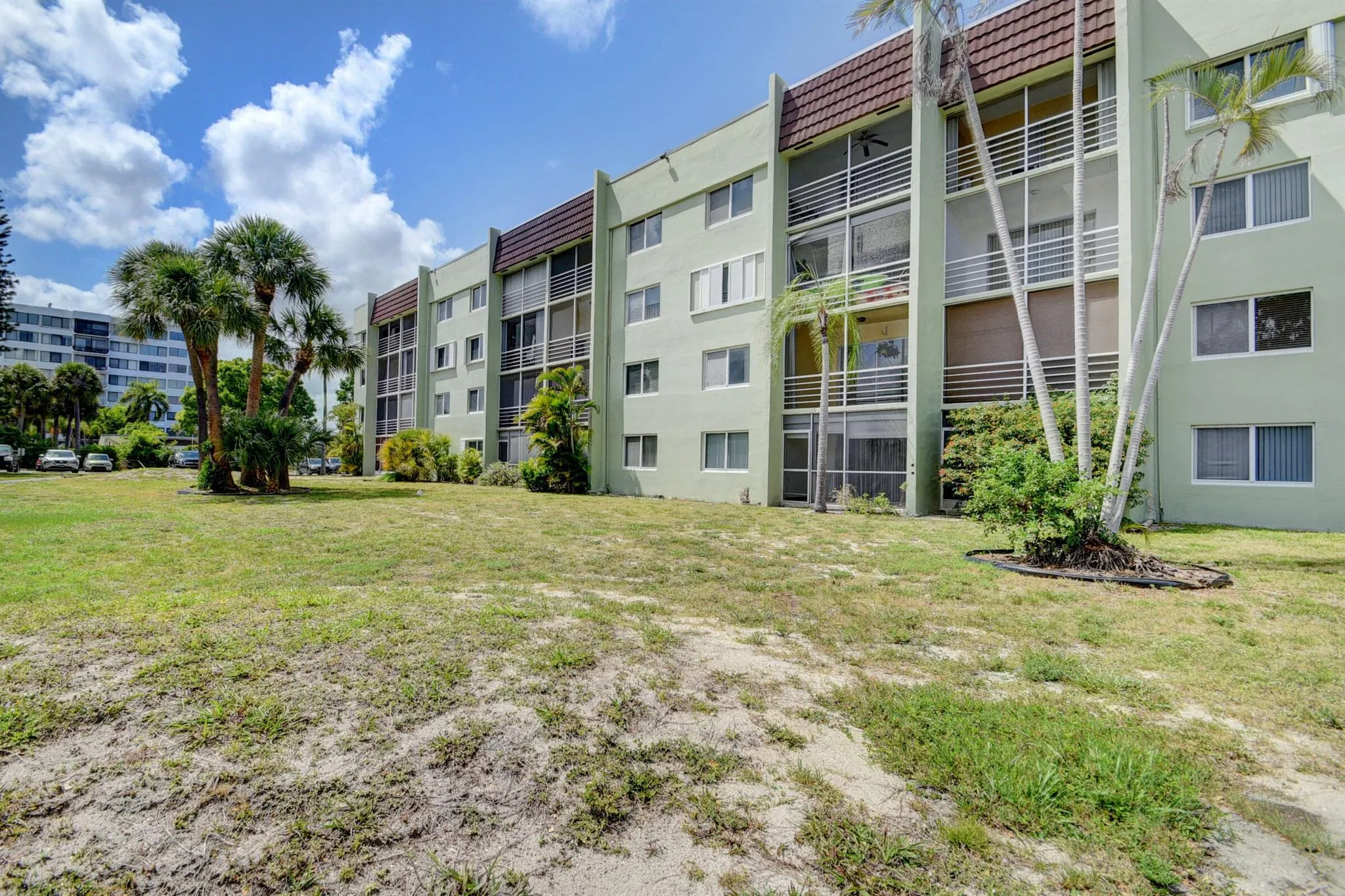 1638 Embassy Drive, #208