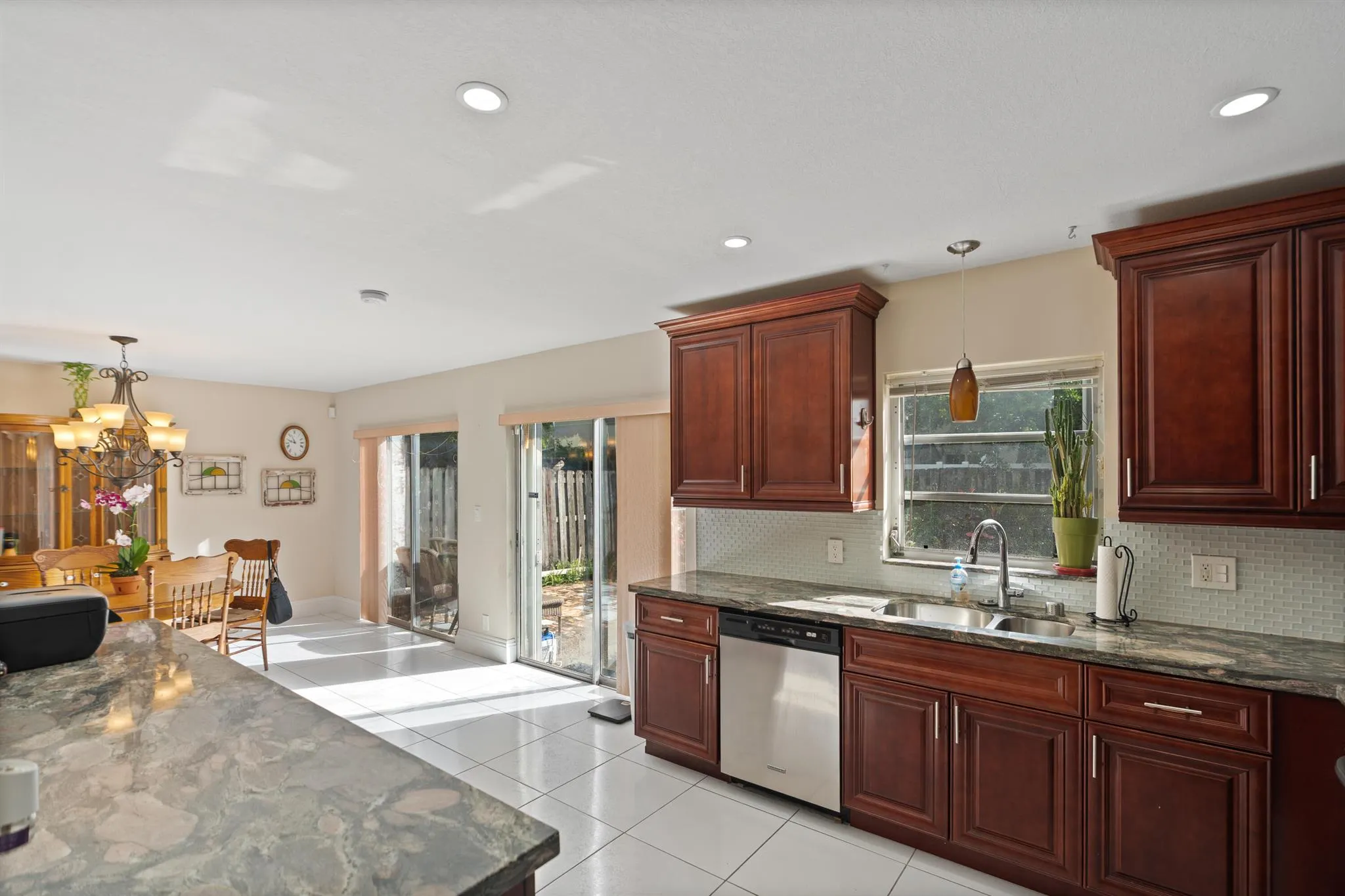 4140 NW 8th Lane