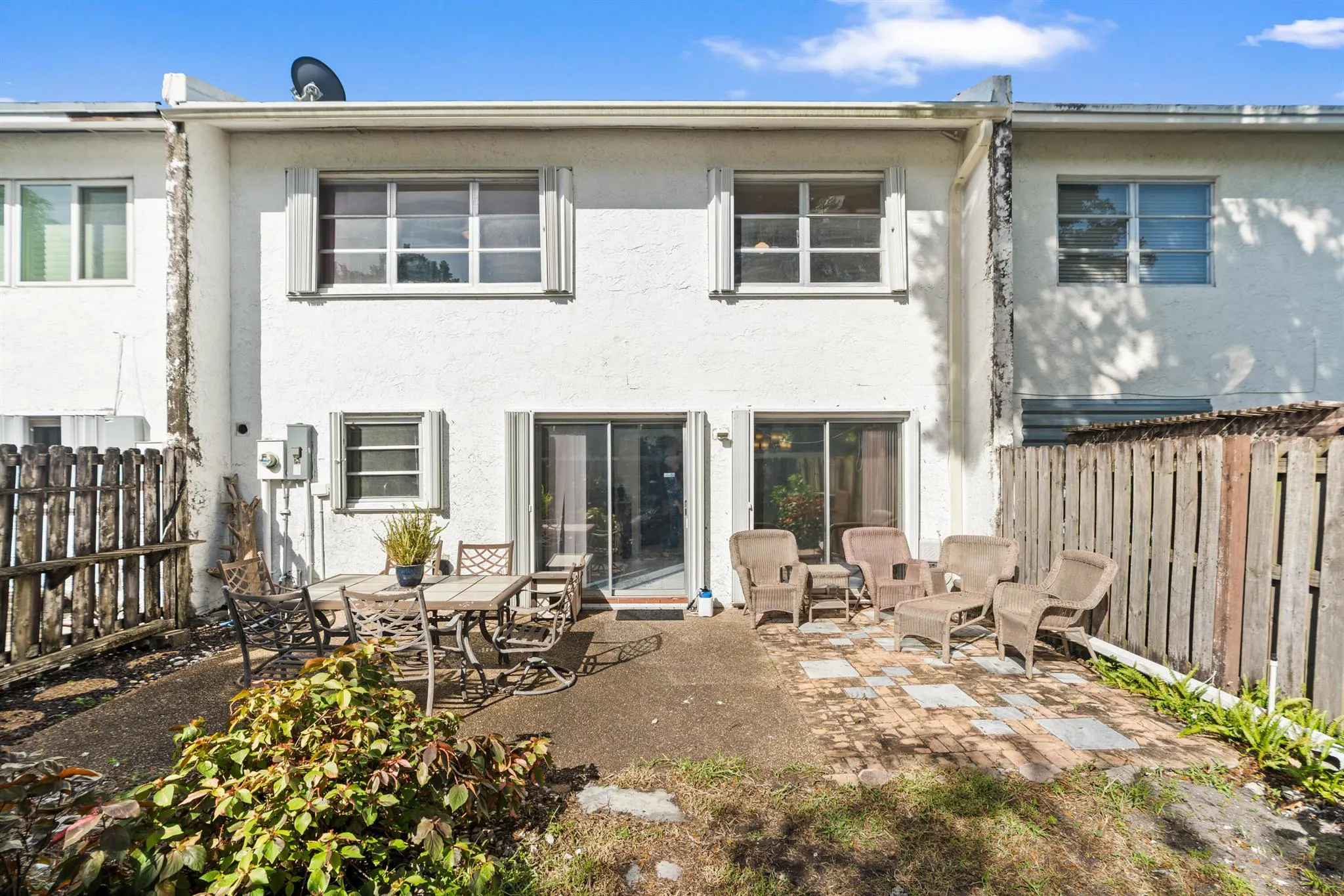 4140 NW 8th Lane