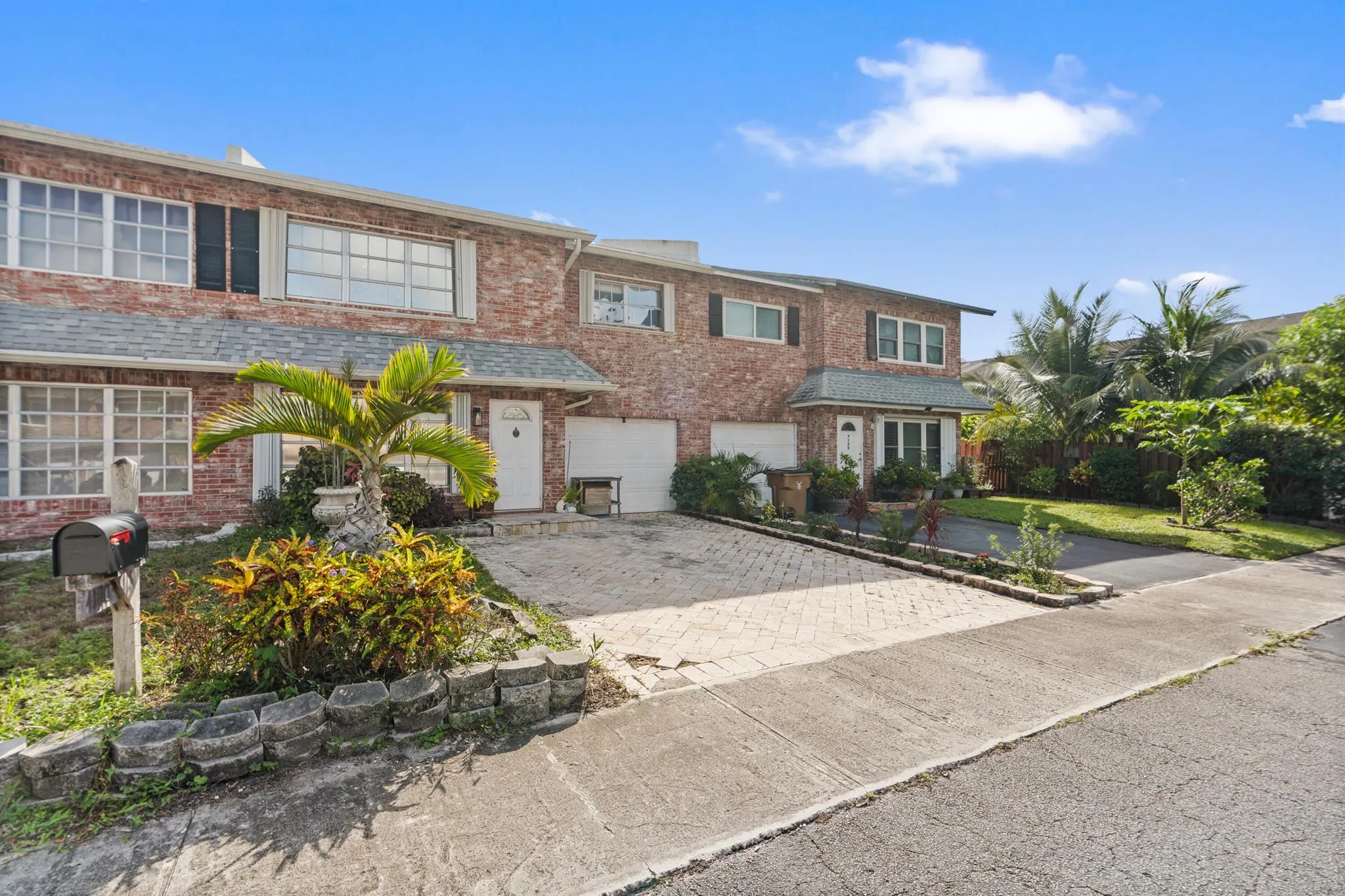 4140 NW 8th Lane