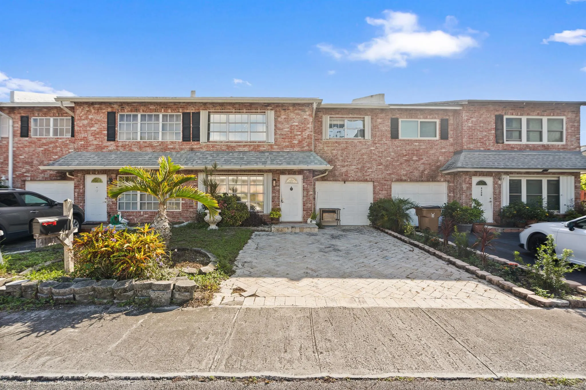 4140 NW 8th Lane