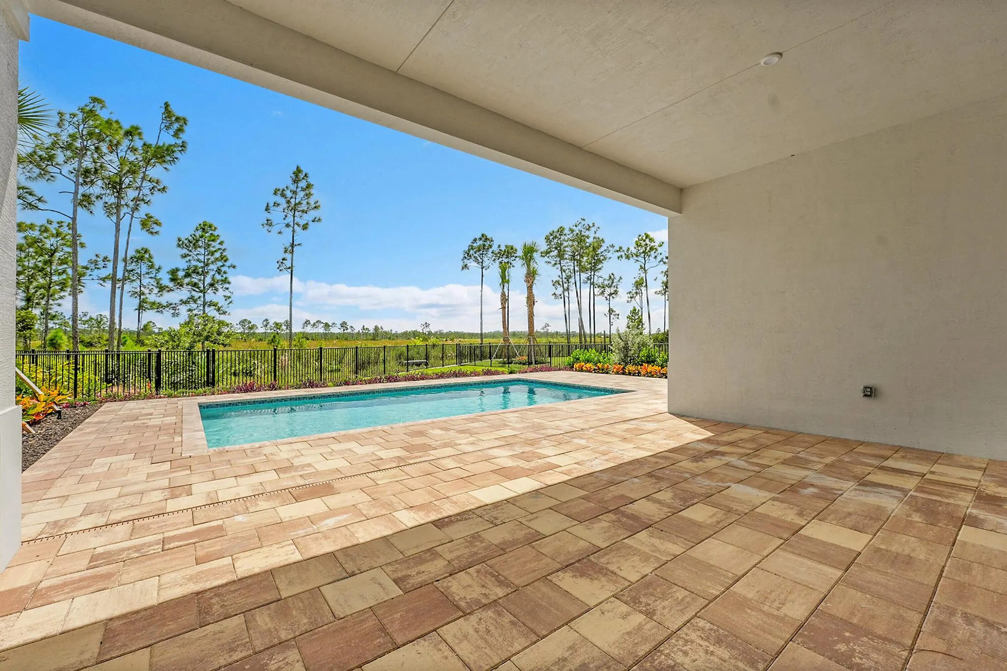 13920 Vivant Drive