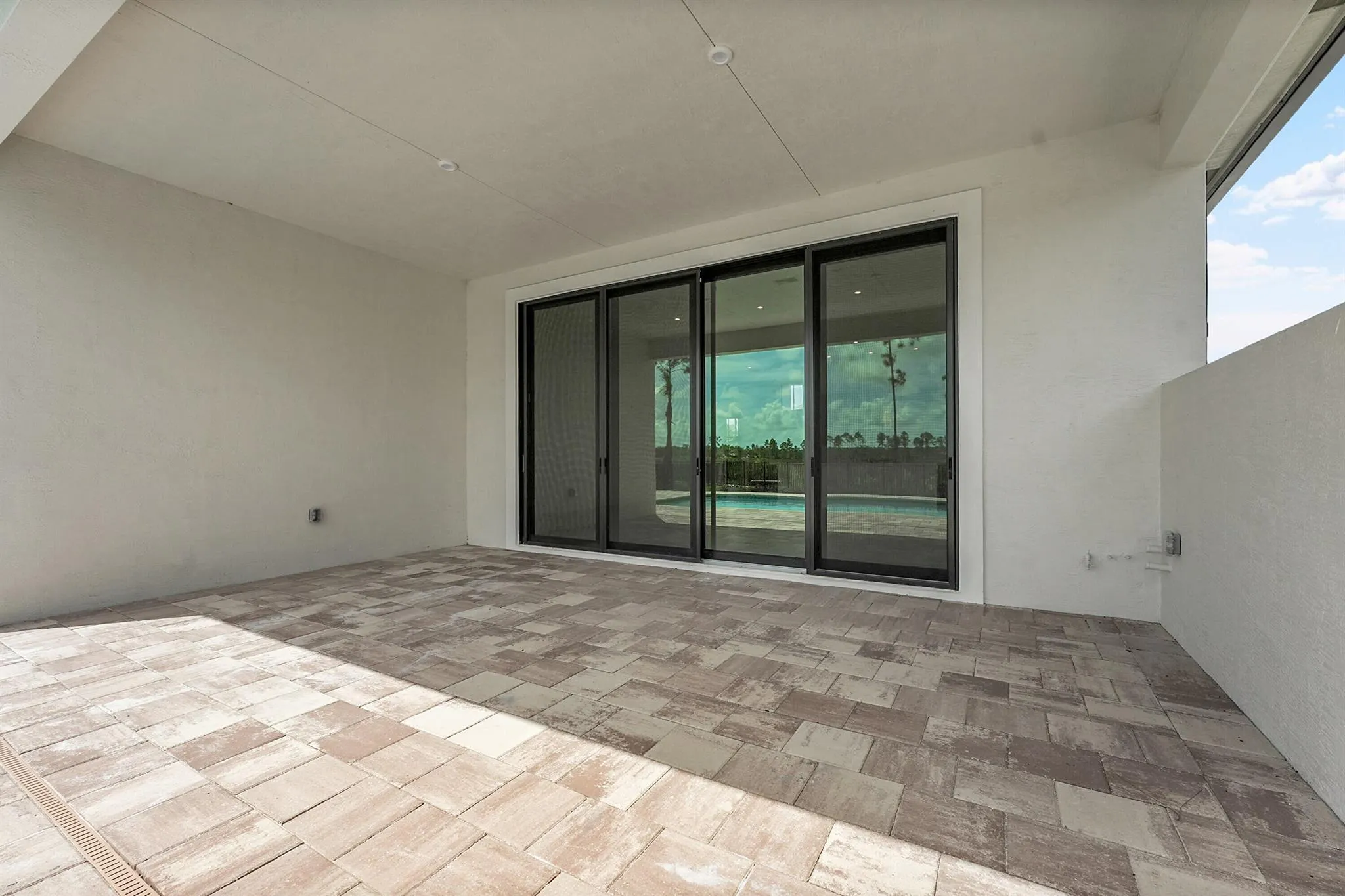 13920 Vivant Drive