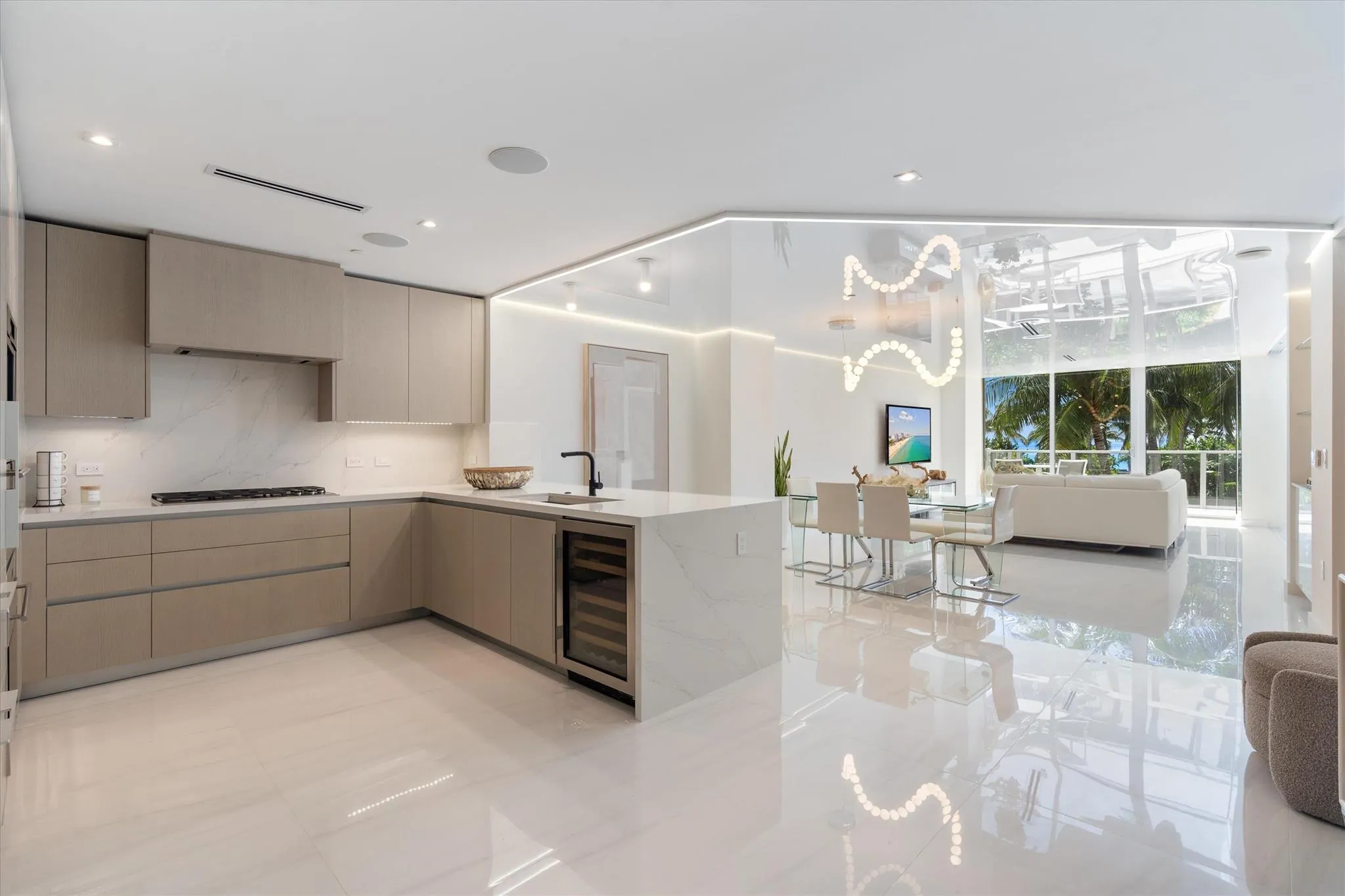2200 N Ocean Boulevard, #N201