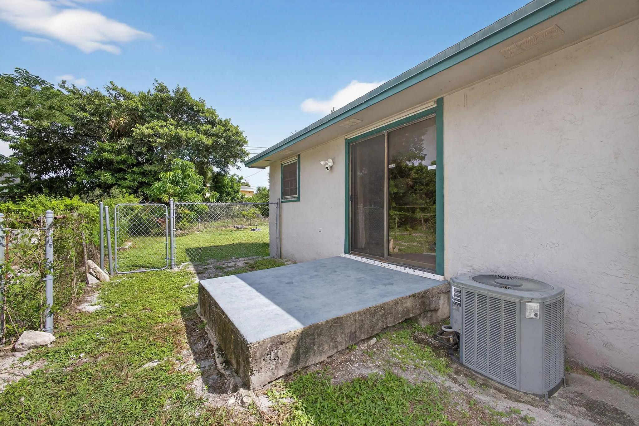 1332 W 33rd Street