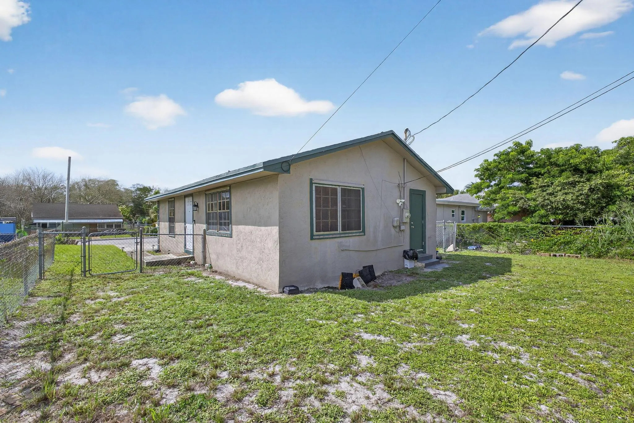 1332 W 33rd Street