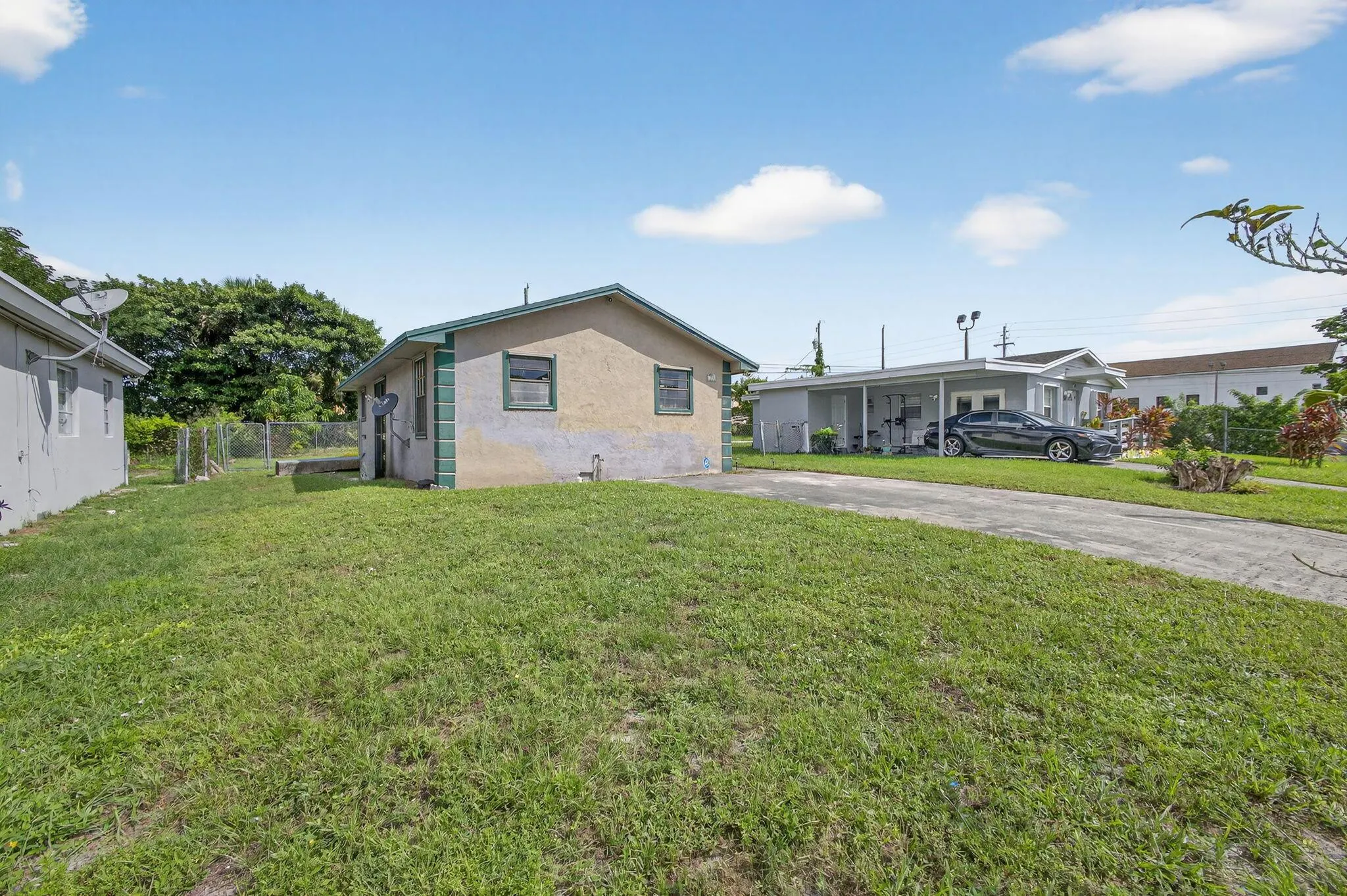 1332 W 33rd Street