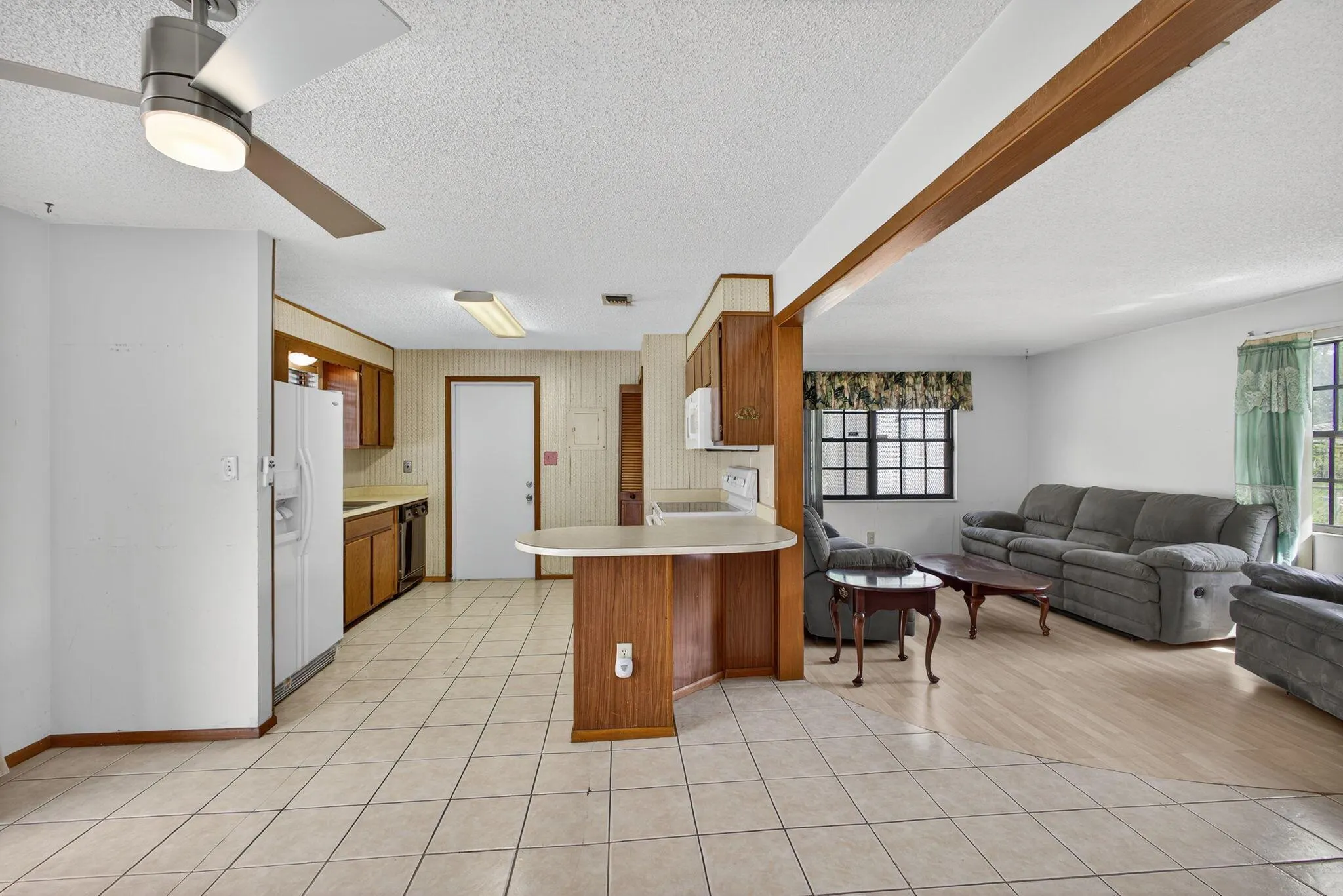 1332 W 33rd Street