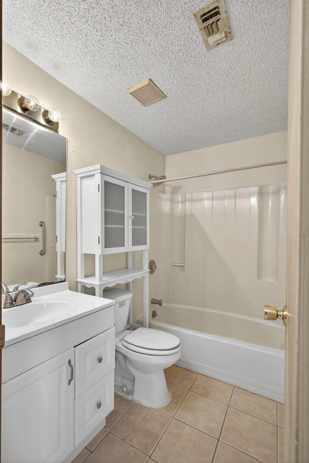 1332 W 33rd Street