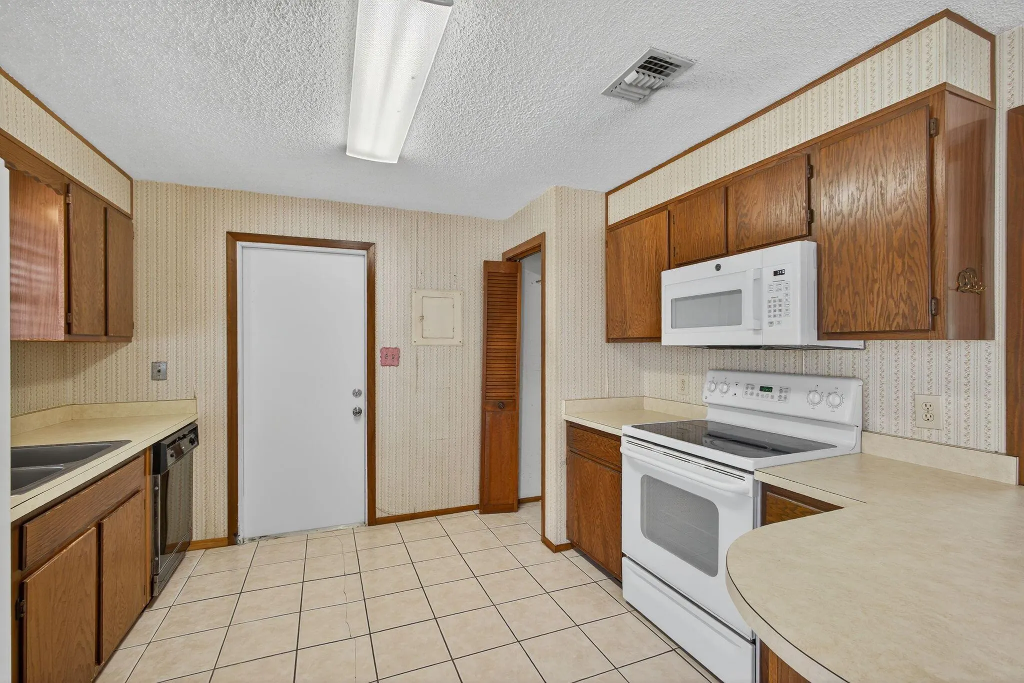 1332 W 33rd Street