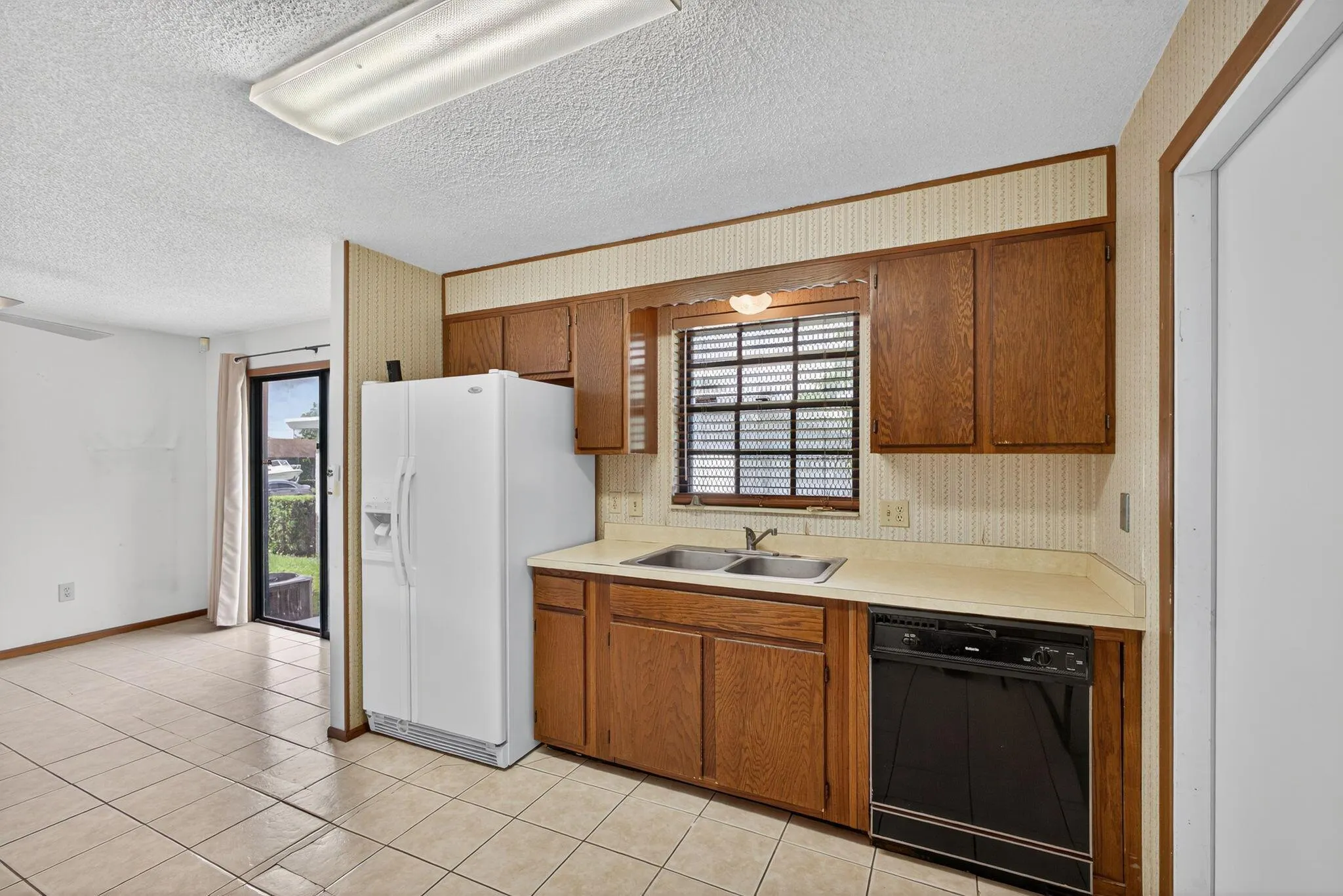 1332 W 33rd Street