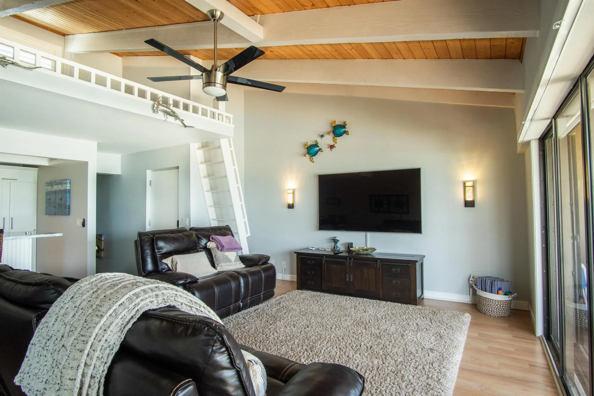 2355 NE Ocean Boulevard, #20b