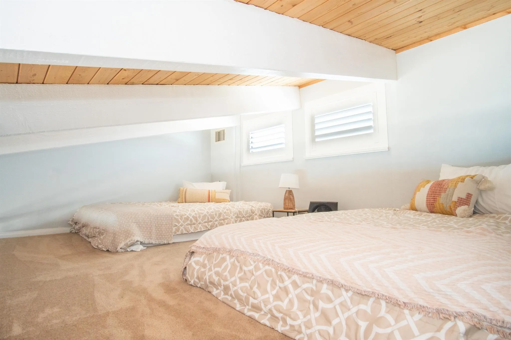 2355 NE Ocean Boulevard, #20b