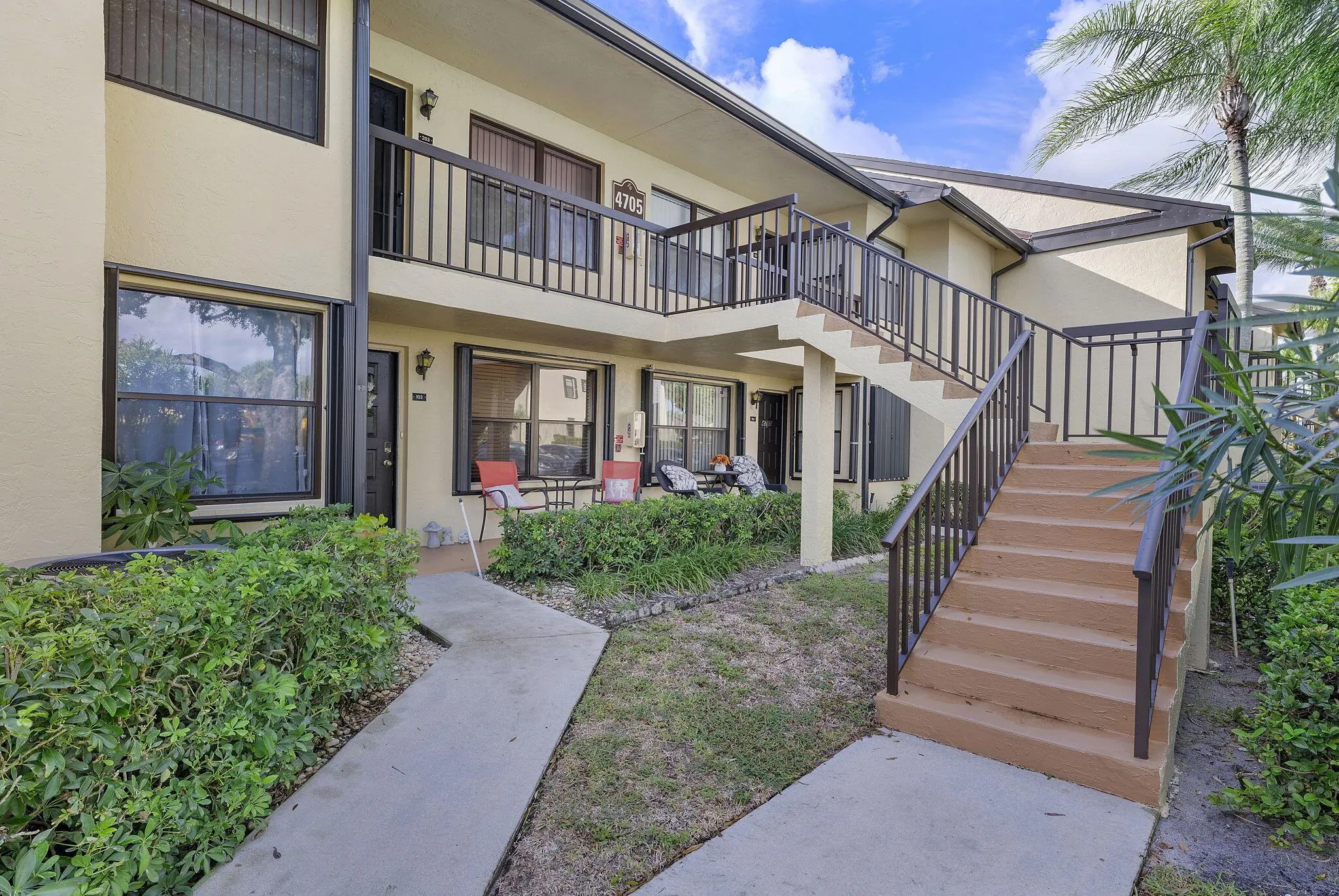 4705 Lucerne Lakes Blvd E, #103
