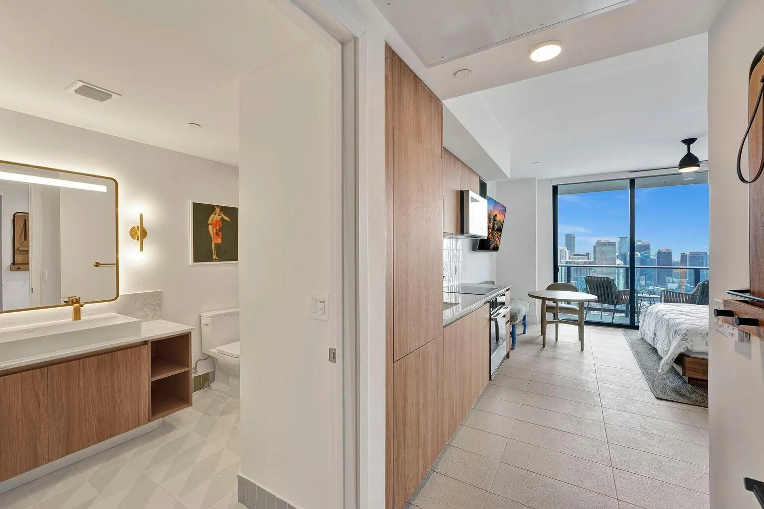 601 NE 1st Avenue, #4712