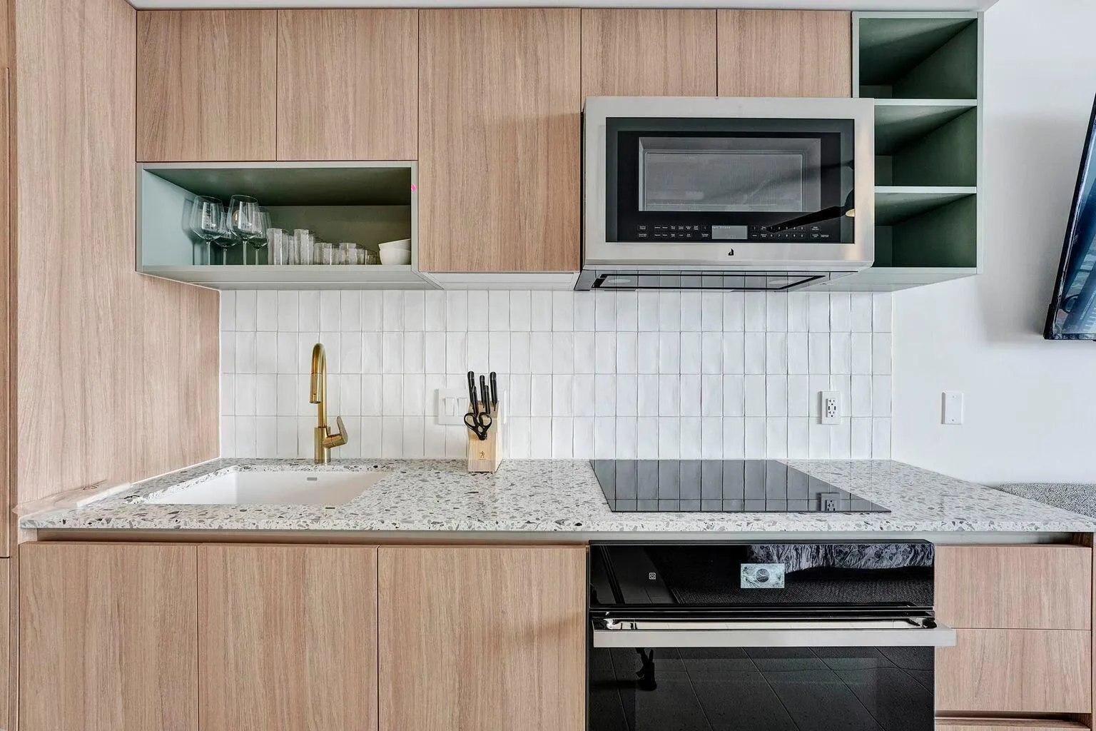 601 NE 1st Avenue, #4712