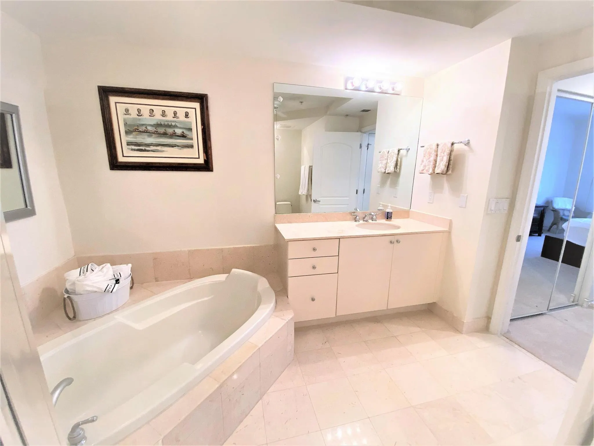 801 S Olive Avenue, #903