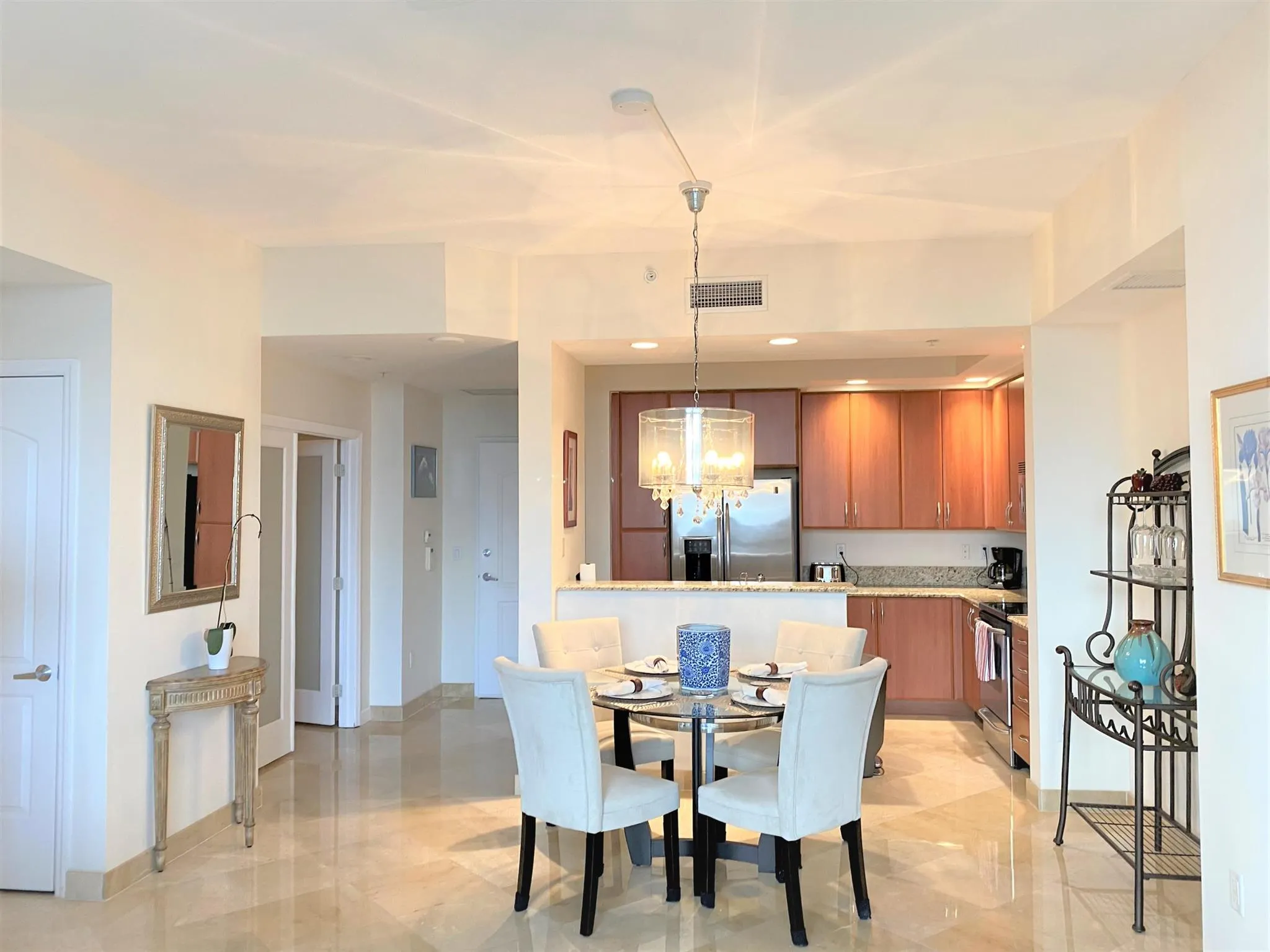 801 S Olive Avenue, #903