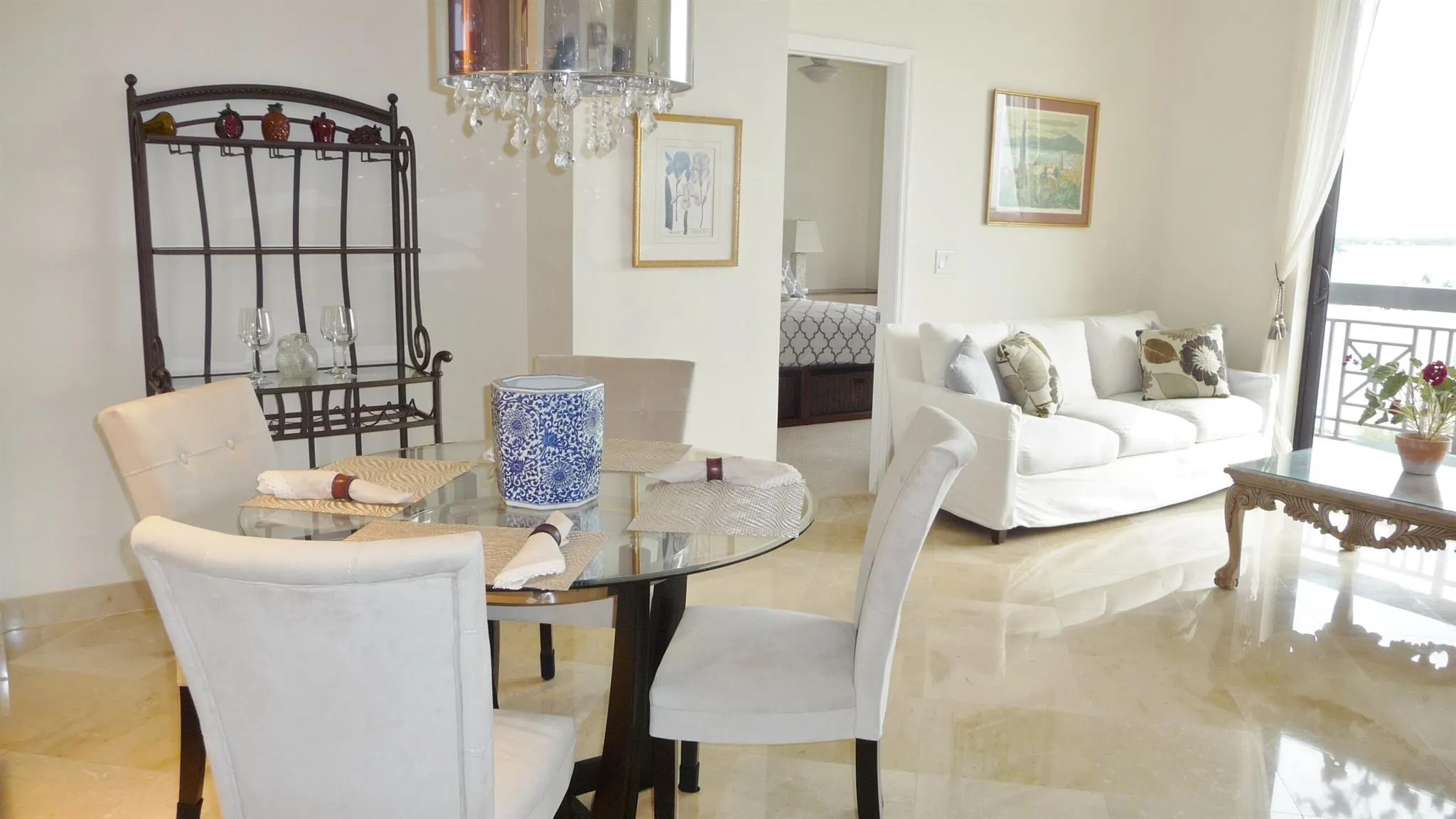 801 S Olive Avenue, #903
