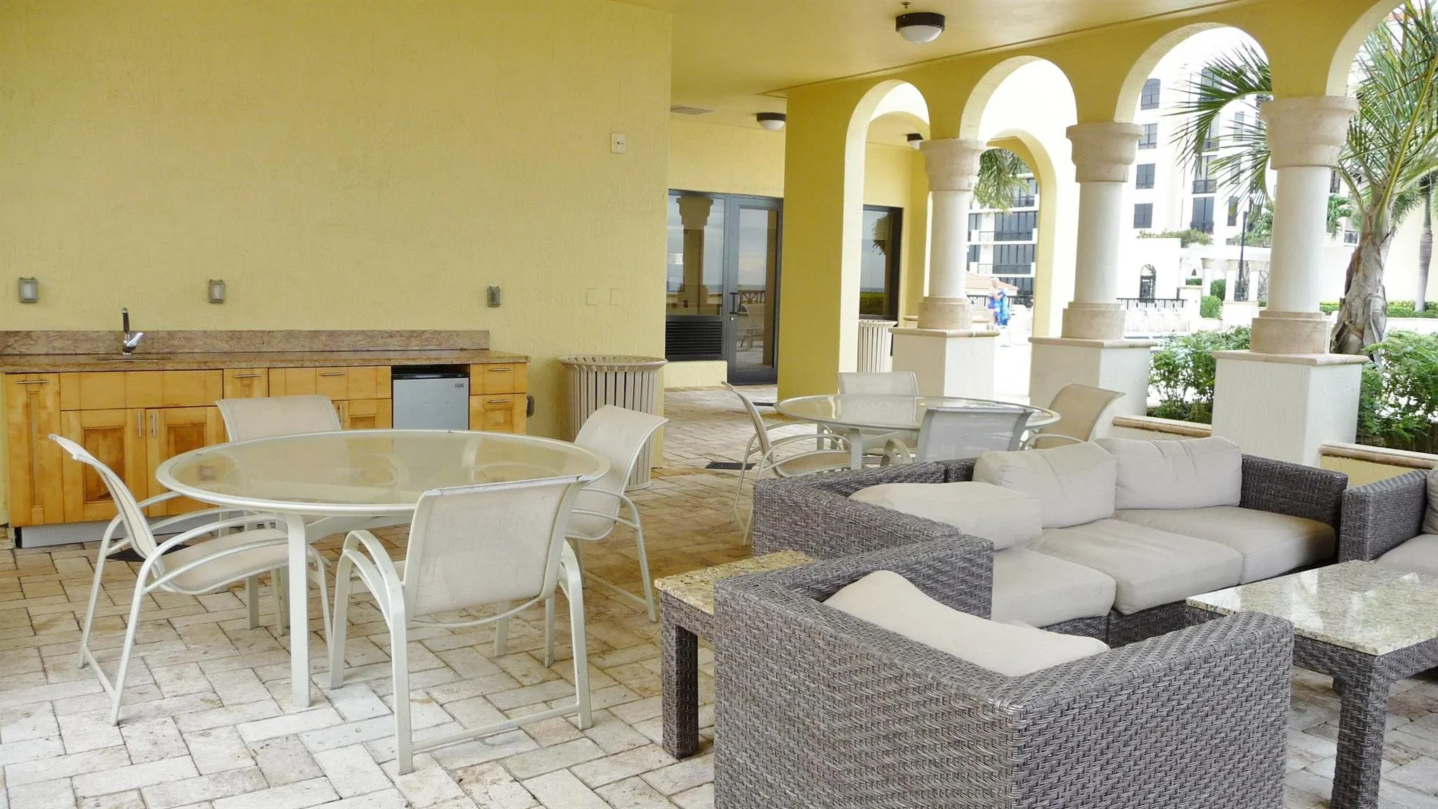 801 S Olive Avenue, #903