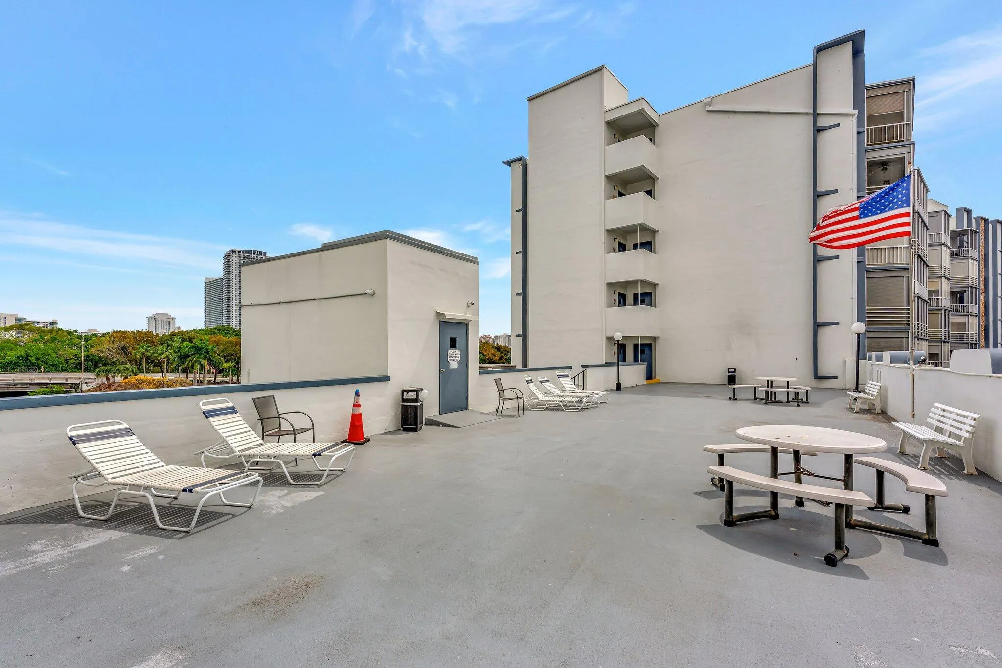 300 Diplomat Parkway, #606