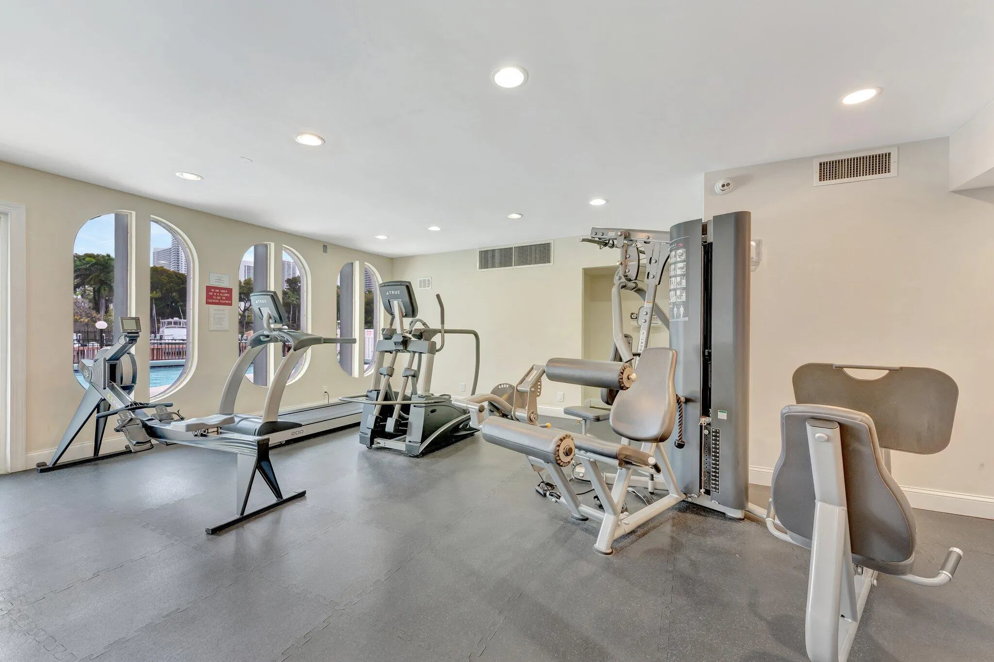 300 Diplomat Parkway, #606