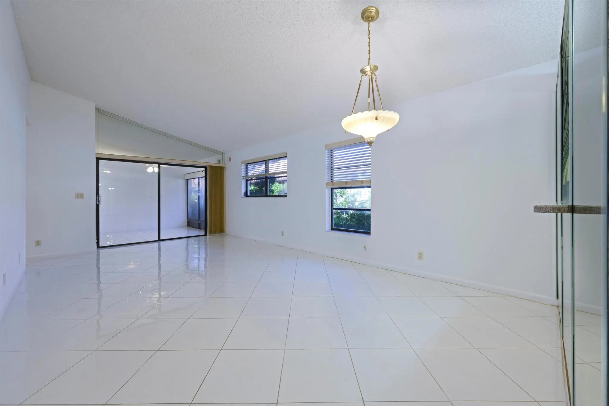 6222 Pointe Regal Circle