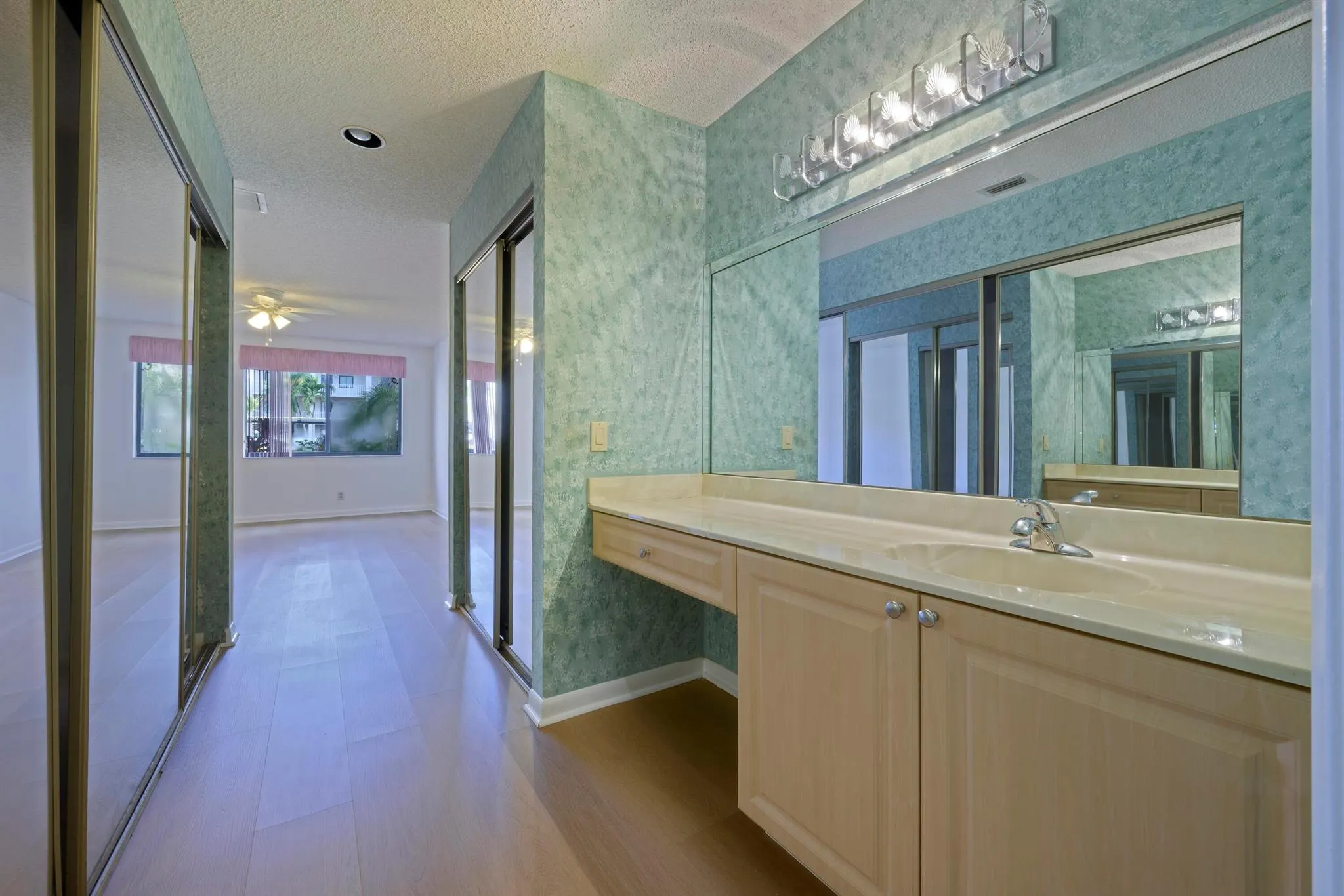 6222 Pointe Regal Circle
