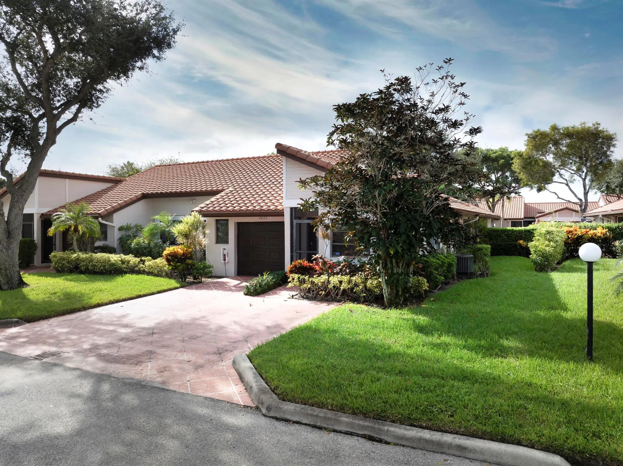 6222 Pointe Regal Circle