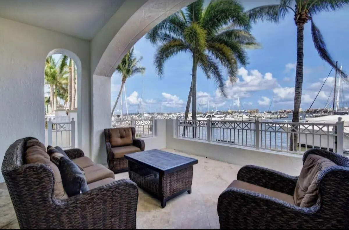 802 W Windward Way, #309