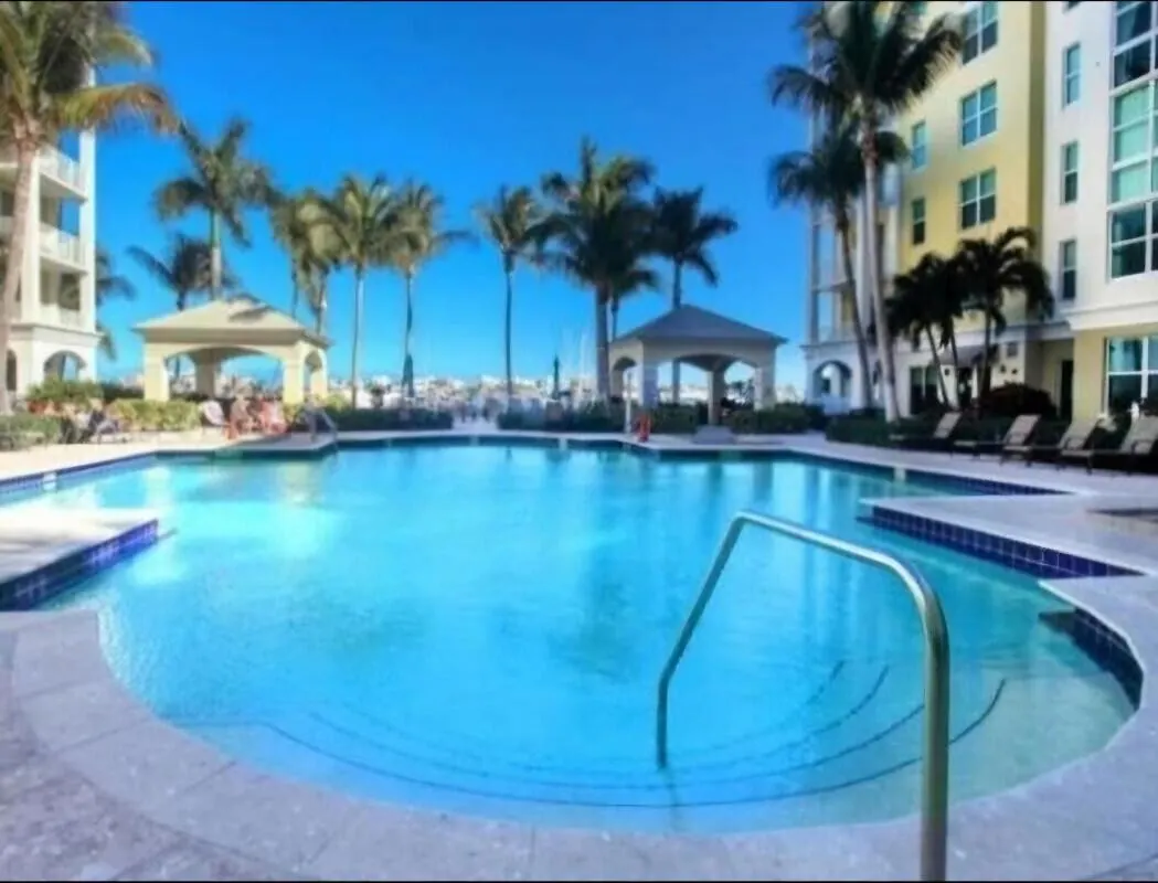 802 W Windward Way, #309